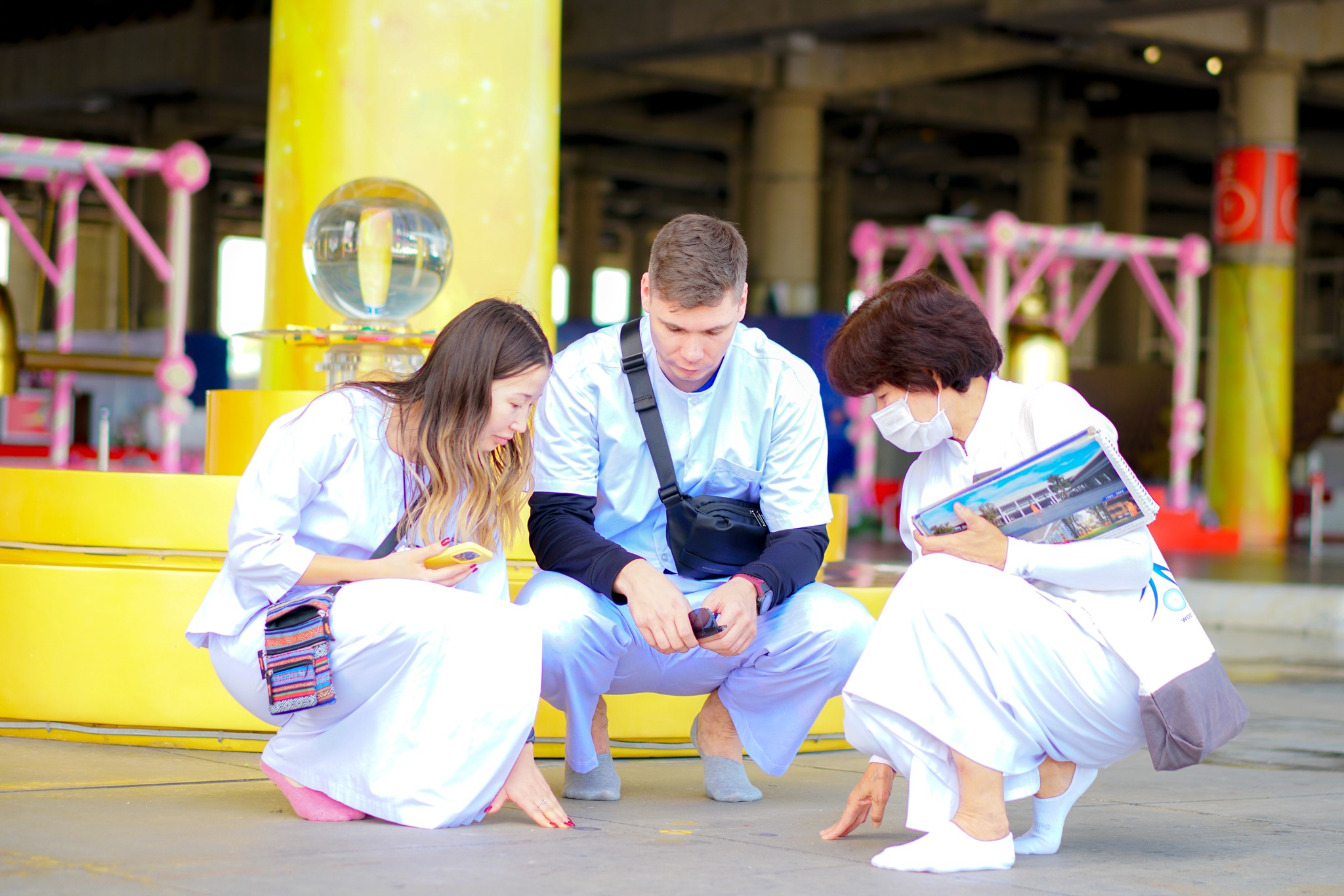 ชาวรัสเซีย เดินทางมาเยี่ยมชมวัดพระธรรมกาย