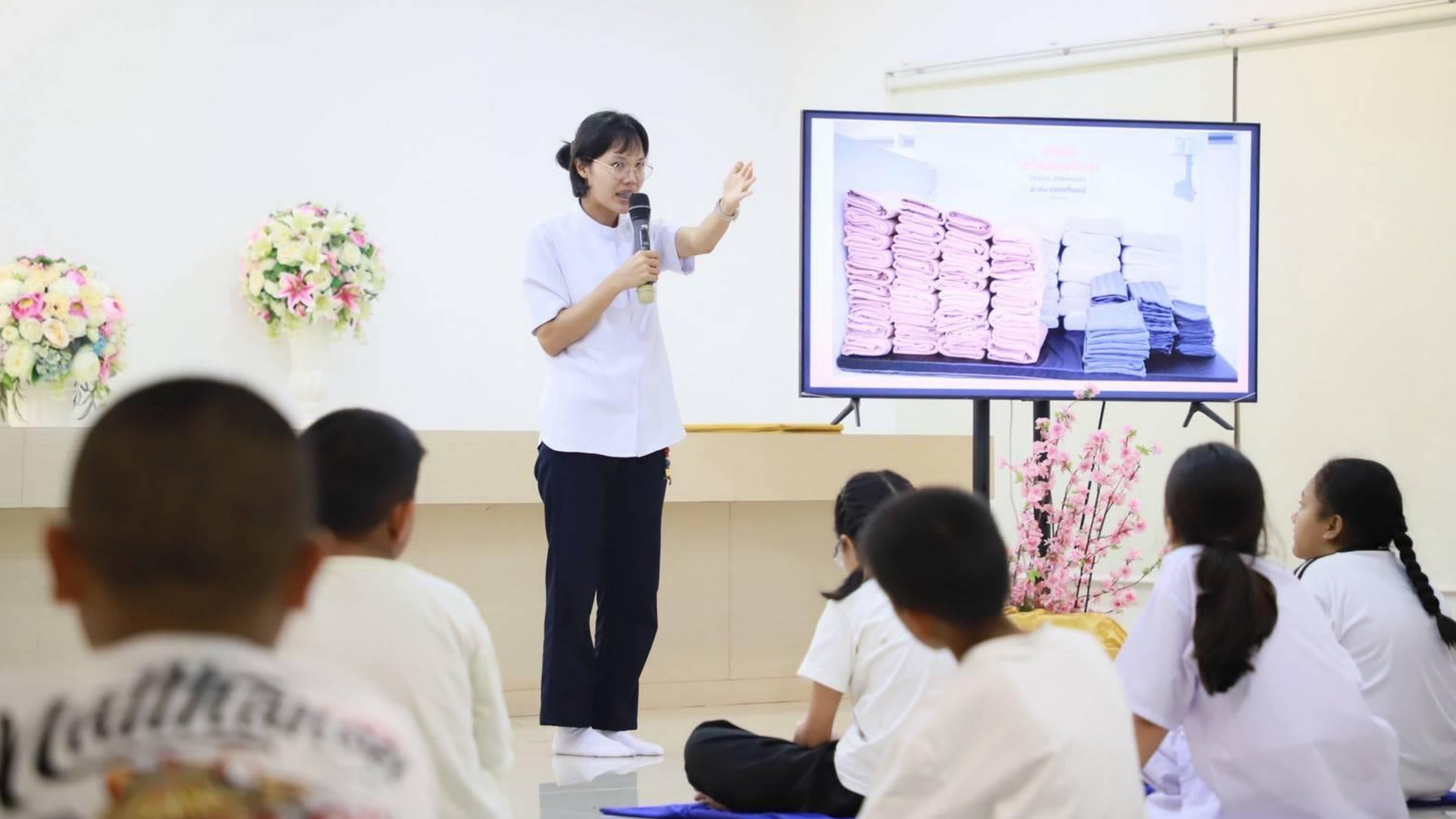 ศูนย์อบรมเยาวชนลาดหลุมแก้ว ร่วมกับ โรงเรียนบ้านคลองขวางบน จัดโครงการโรงเรียนวิถีพุทธ