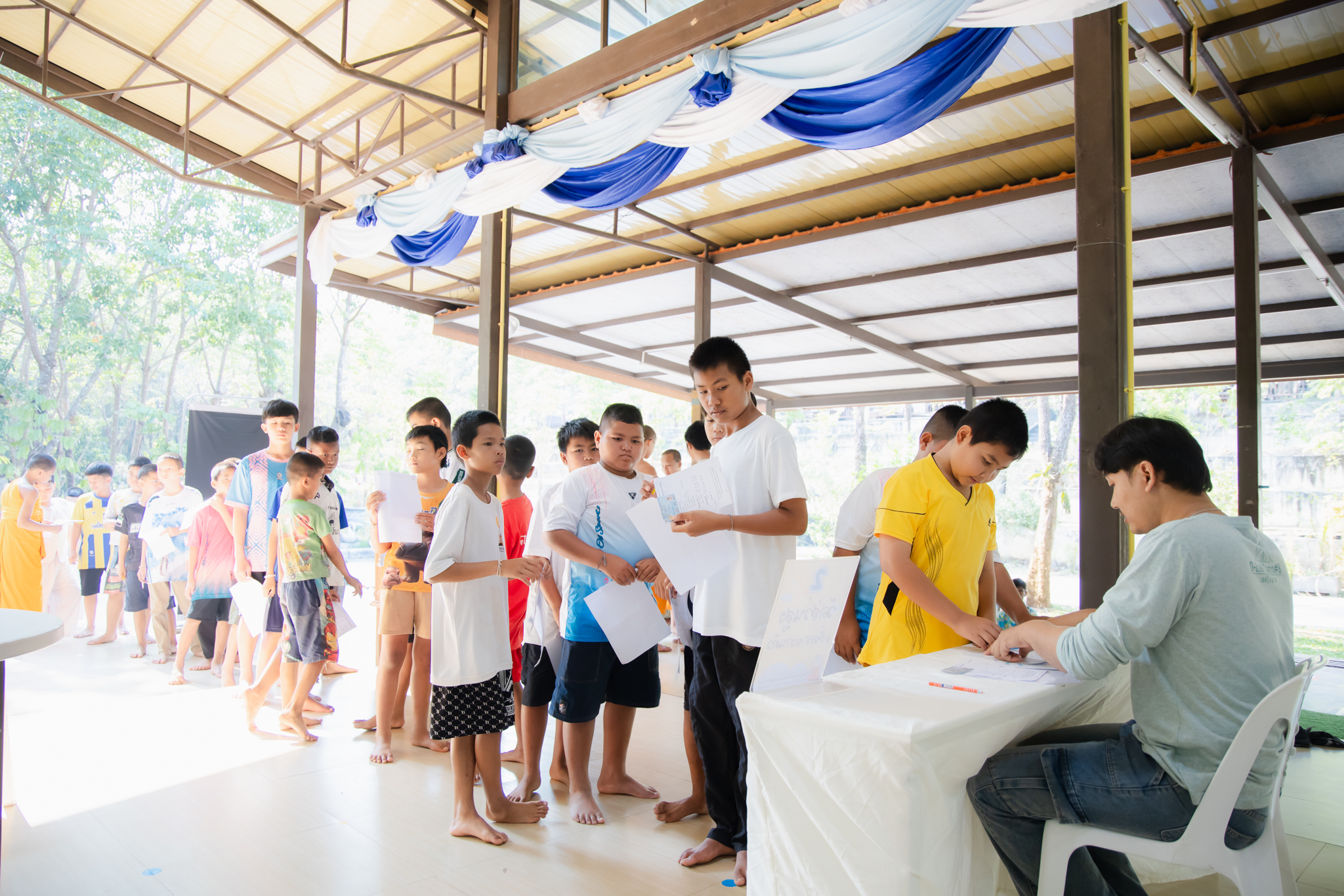 บรรยากาศการรายตัวเข้าร่วมอบรมโครงการบรรพชาสามเณรภาคฤดูร้อน ณ ศูนย์ปฏิบัติธรรมแก้วเมืองเลย