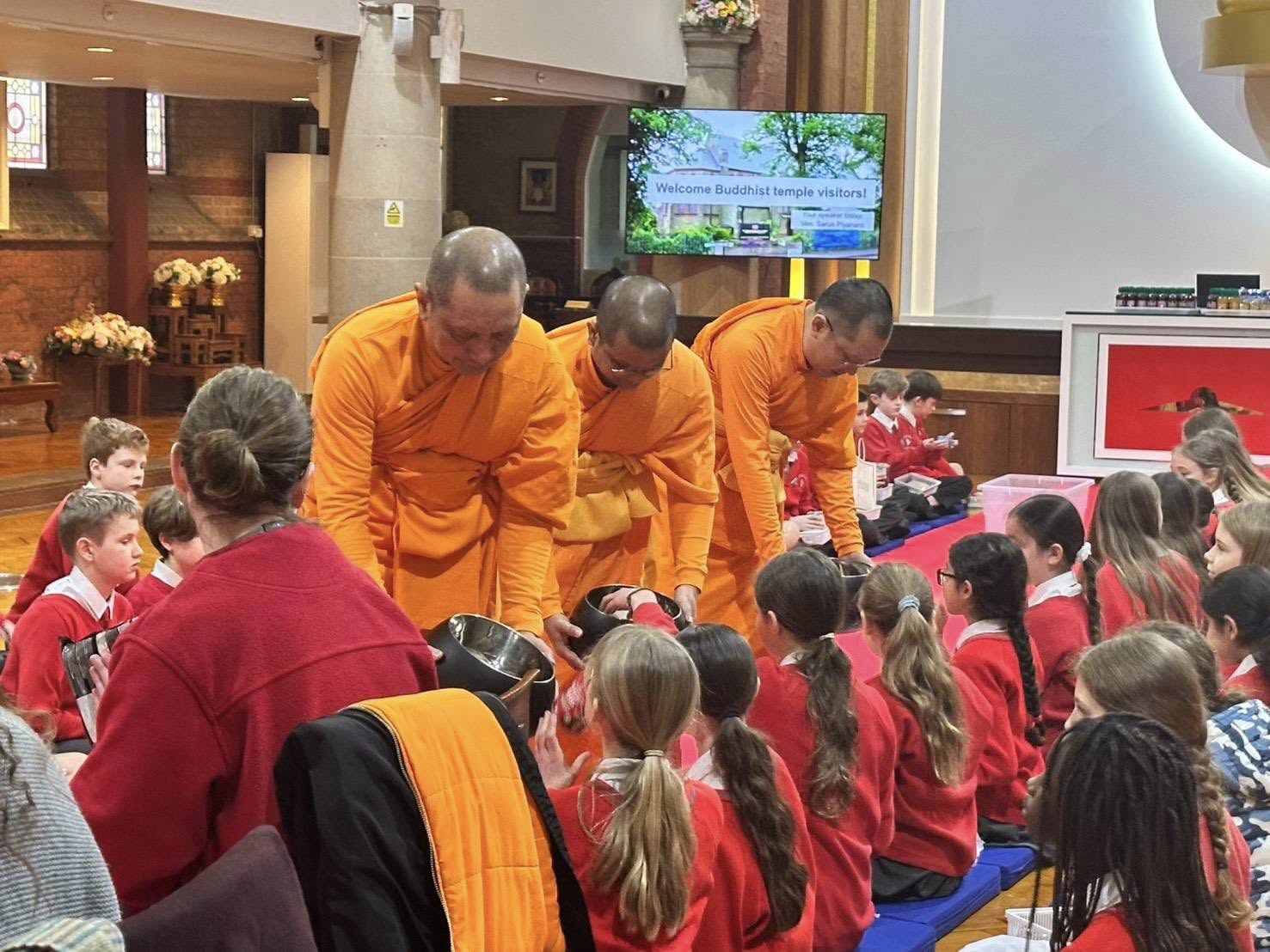 The learning of Buddhist culture for primary school students in England