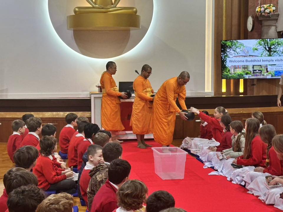 The learning of Buddhist culture for primary school students in England