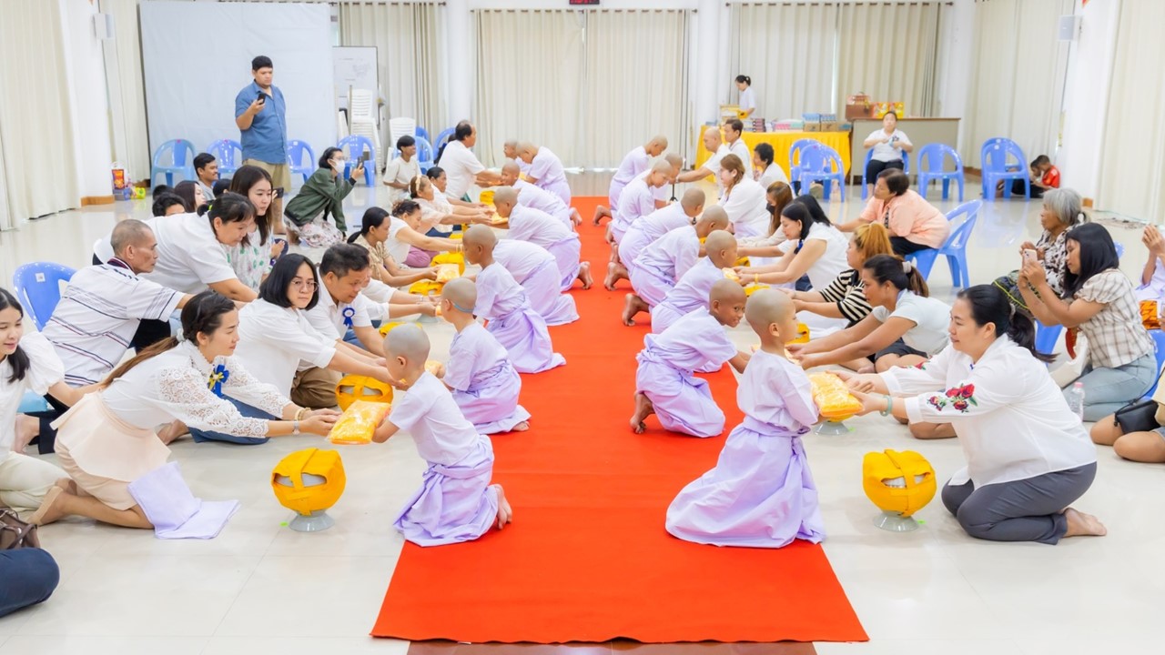 ศูนย์อบรมเยาวชนบางปะหัน จัดโครงการบรรพชาสามเณรภาคฤดูร้อน