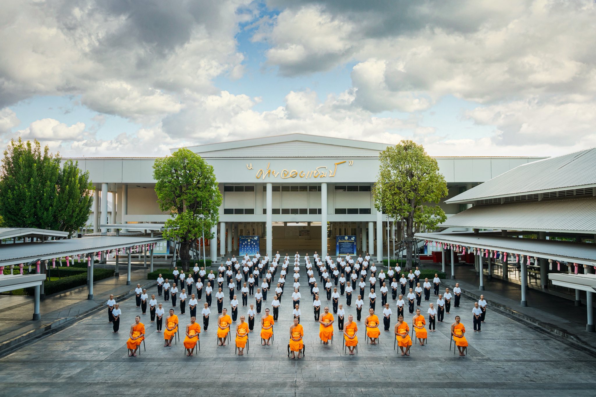พิธีตัดปอยผมและปลงผม โครงการหน่อแก้วเปรียญธรรม รุ่นที่ 14