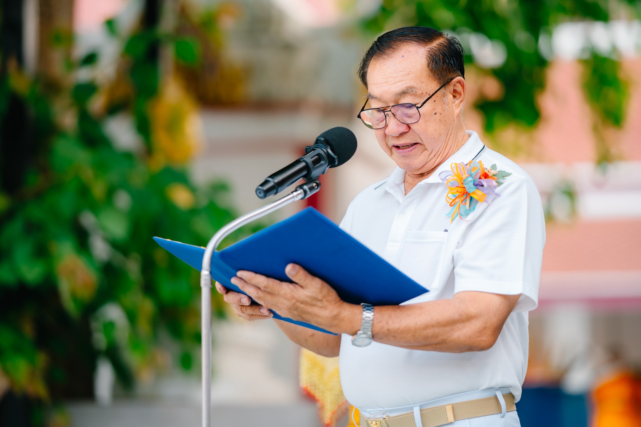 ศูนย์ปฏิบัติธรรมพระมงคลเทพมุนี จัดพิธีขอขมา มอบบาตร ผ้าไตรและพิธีบรรพชาสามเณร