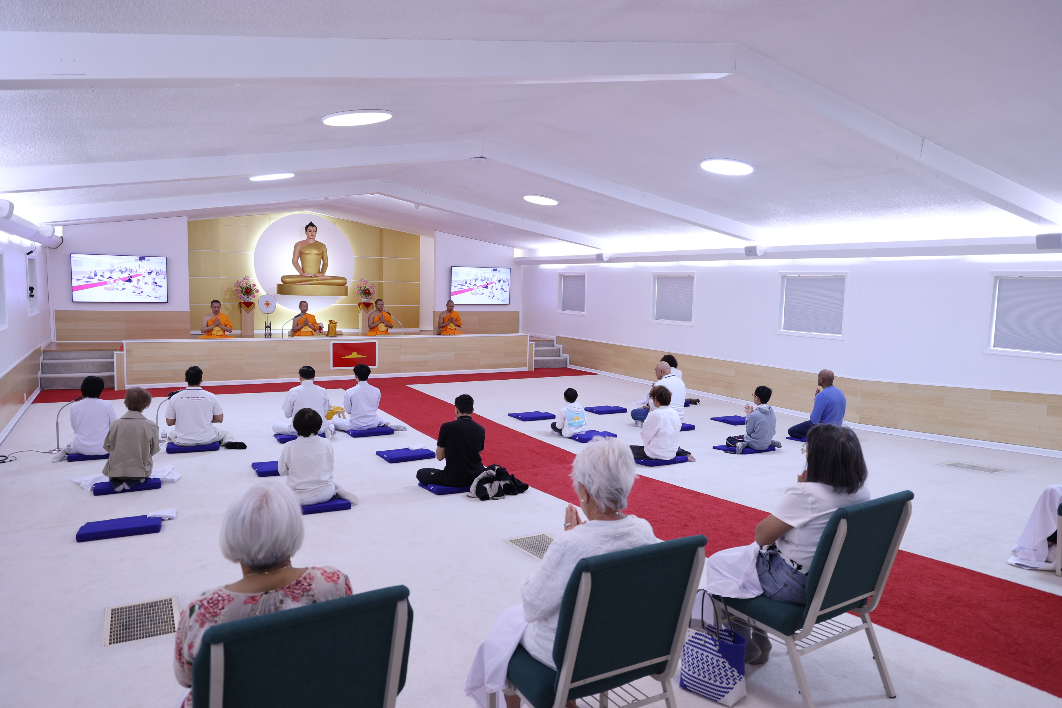 วัดพระธรรมกายจอร์เจีย จัดงานบุญวันอาทิตย์