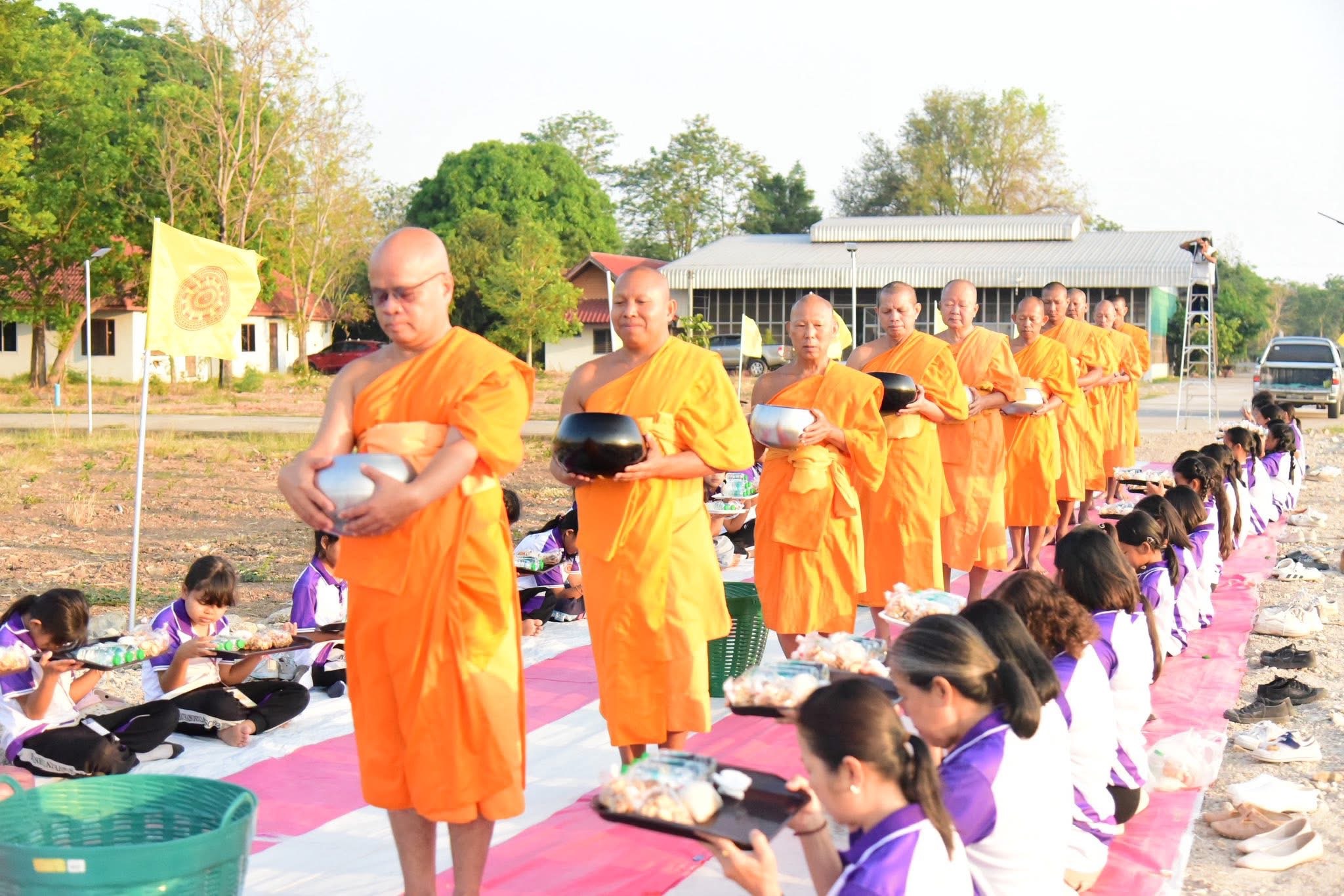 ธุดงคสถานนครสวรรค์ จัดโครงการอบรมเยาวสตรีผู้นำความดีสากล