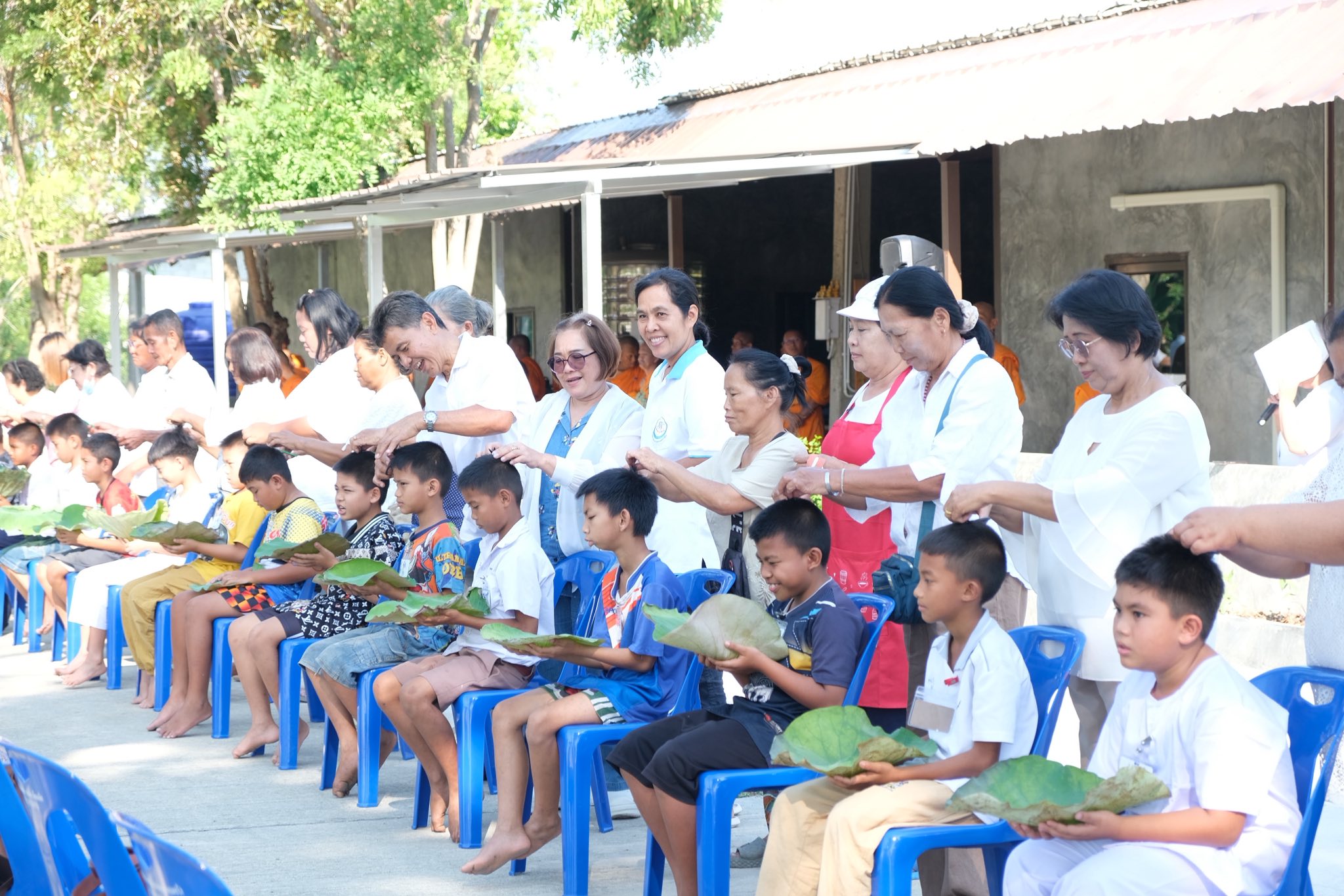 ศูนย์อบรมเยาวชนนครปฐม จัดพิธีตัดปอยผม