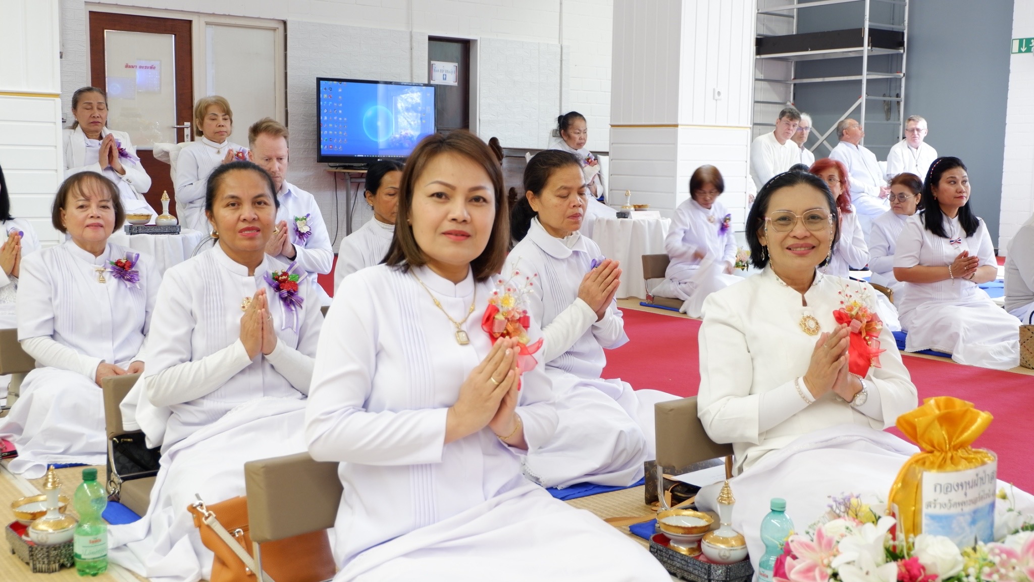 วัดพุทธนอร์ดไรน์-เวสท์ฟาเลน จัดงานบุญบูชาข้าวพระ