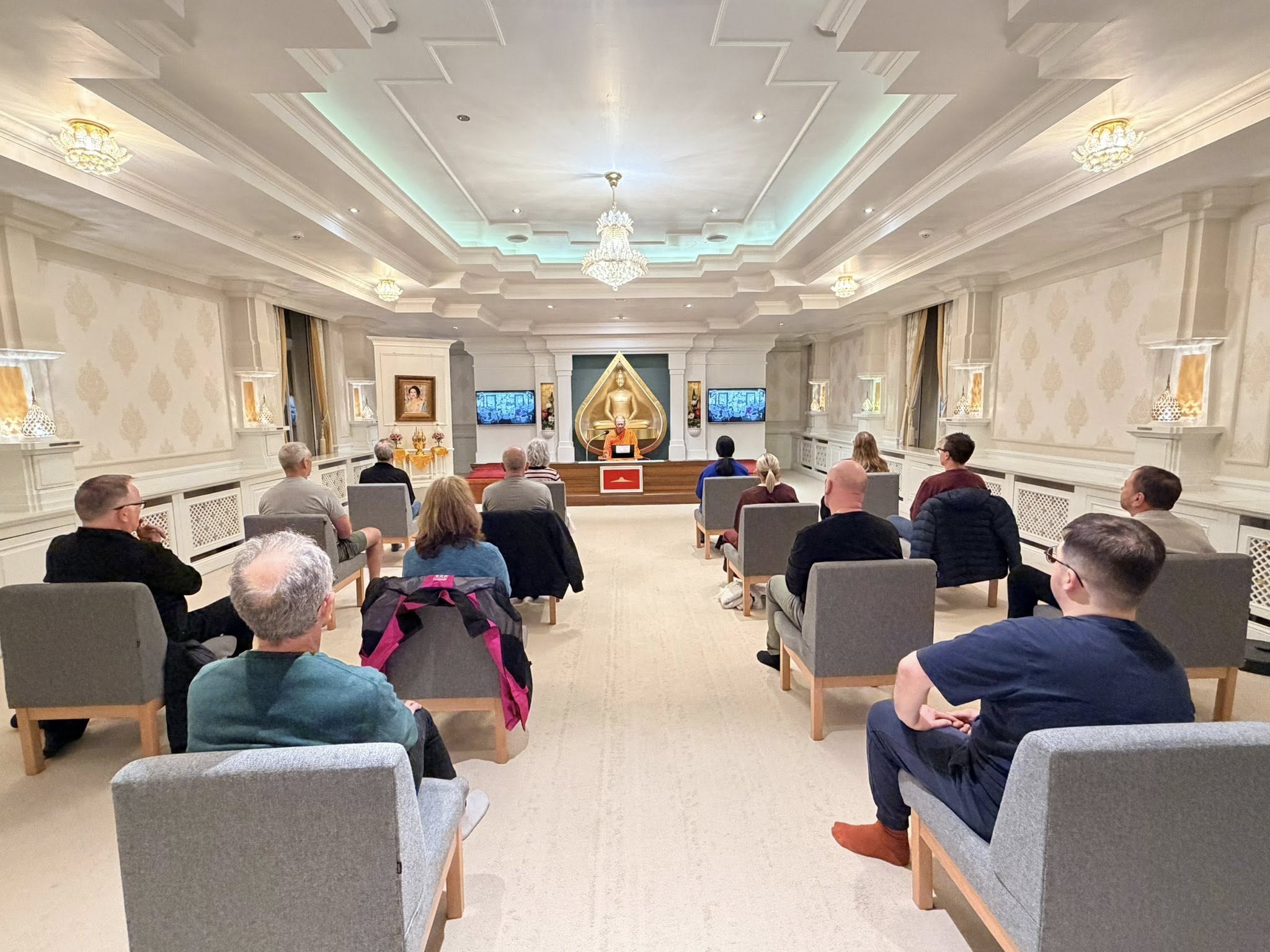 Wat Phra Dhammakaya Newcastle hosts a weekend meditation program for the locals