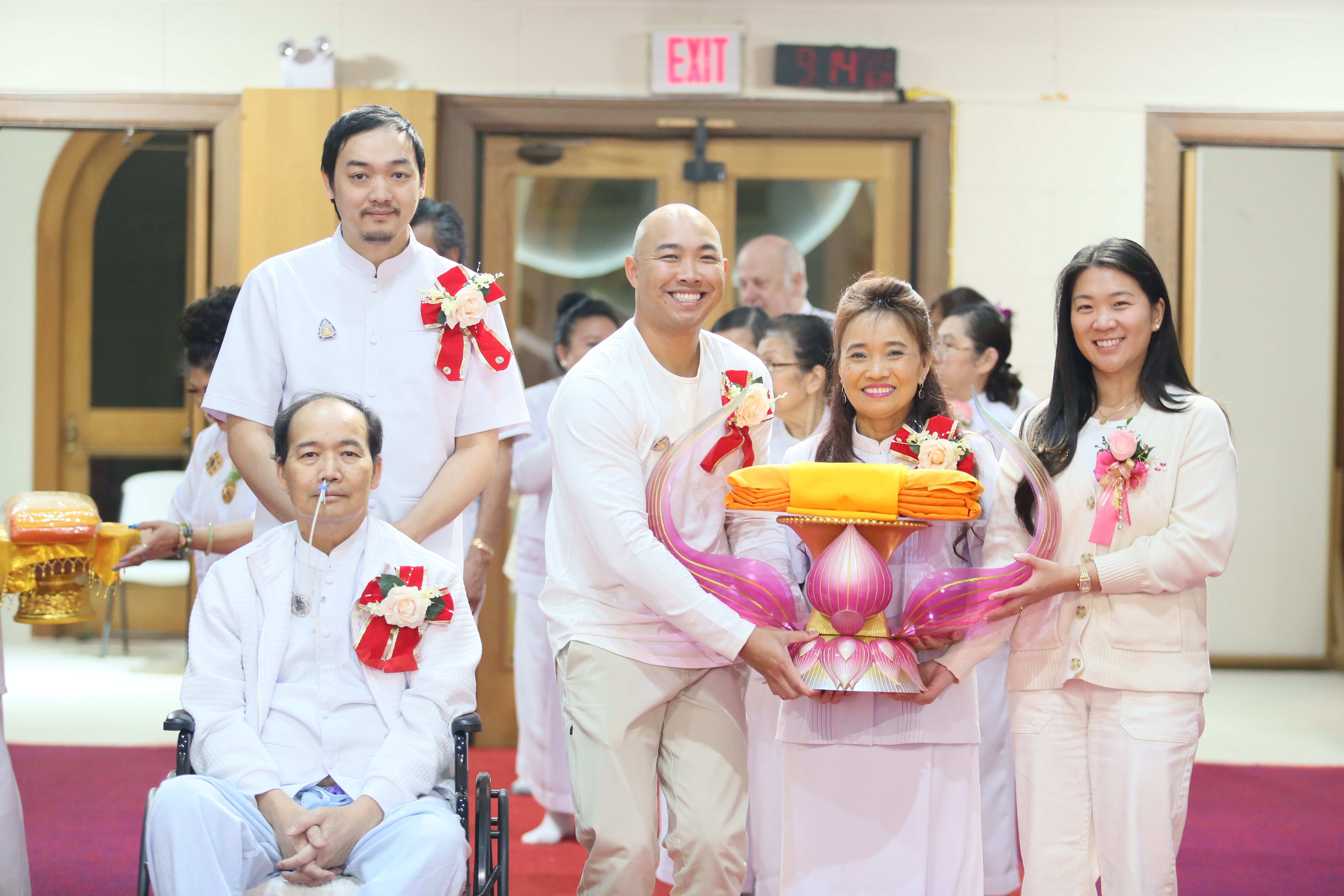 วัดพระธรรมกายออเรกอน จัดงานบุญบูชาข้าวพระ