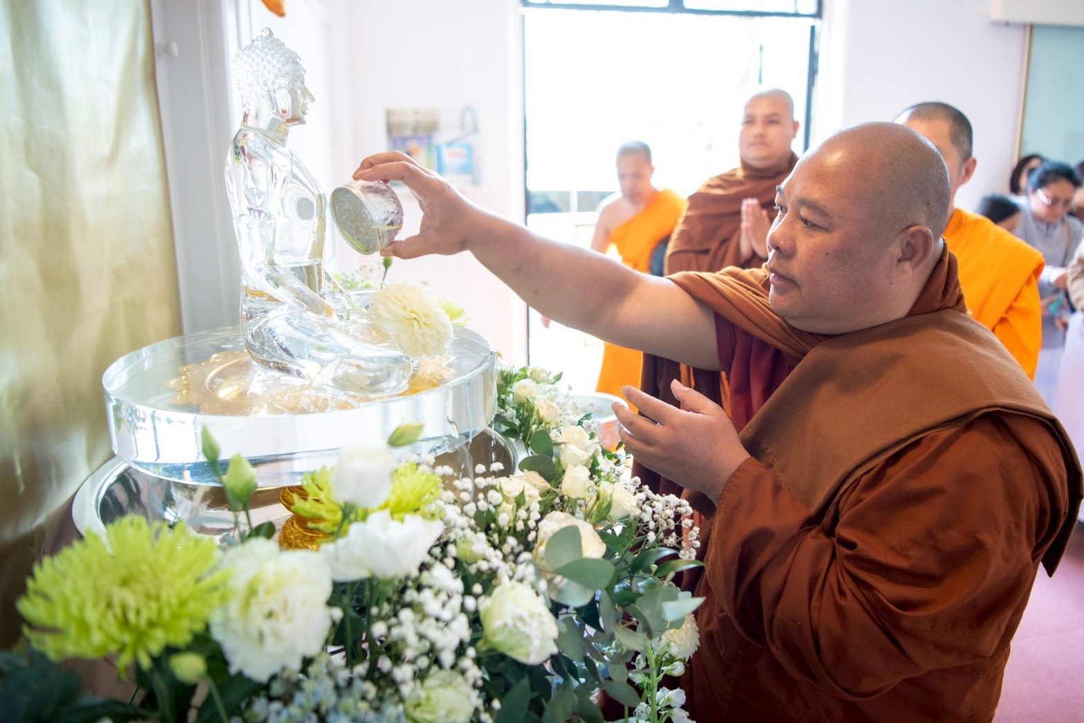 วัดพระธรรมกายเมลเบิร์น จัดพิธีบูชาข้าวพระและสักการะองค์พระธรรมกาย เนื่องในเทศกาลปีใหม่