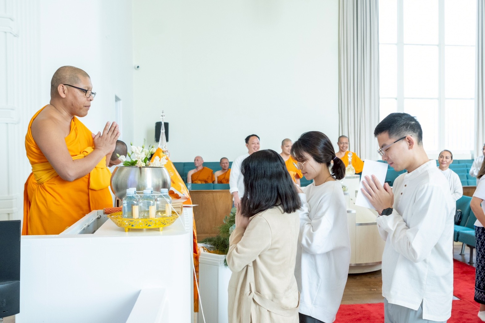 วัดพระธรรมกายเมลเบิร์น จัดพิธีบูชาข้าวพระและสักการะองค์พระธรรมกาย เนื่องในเทศกาลปีใหม่