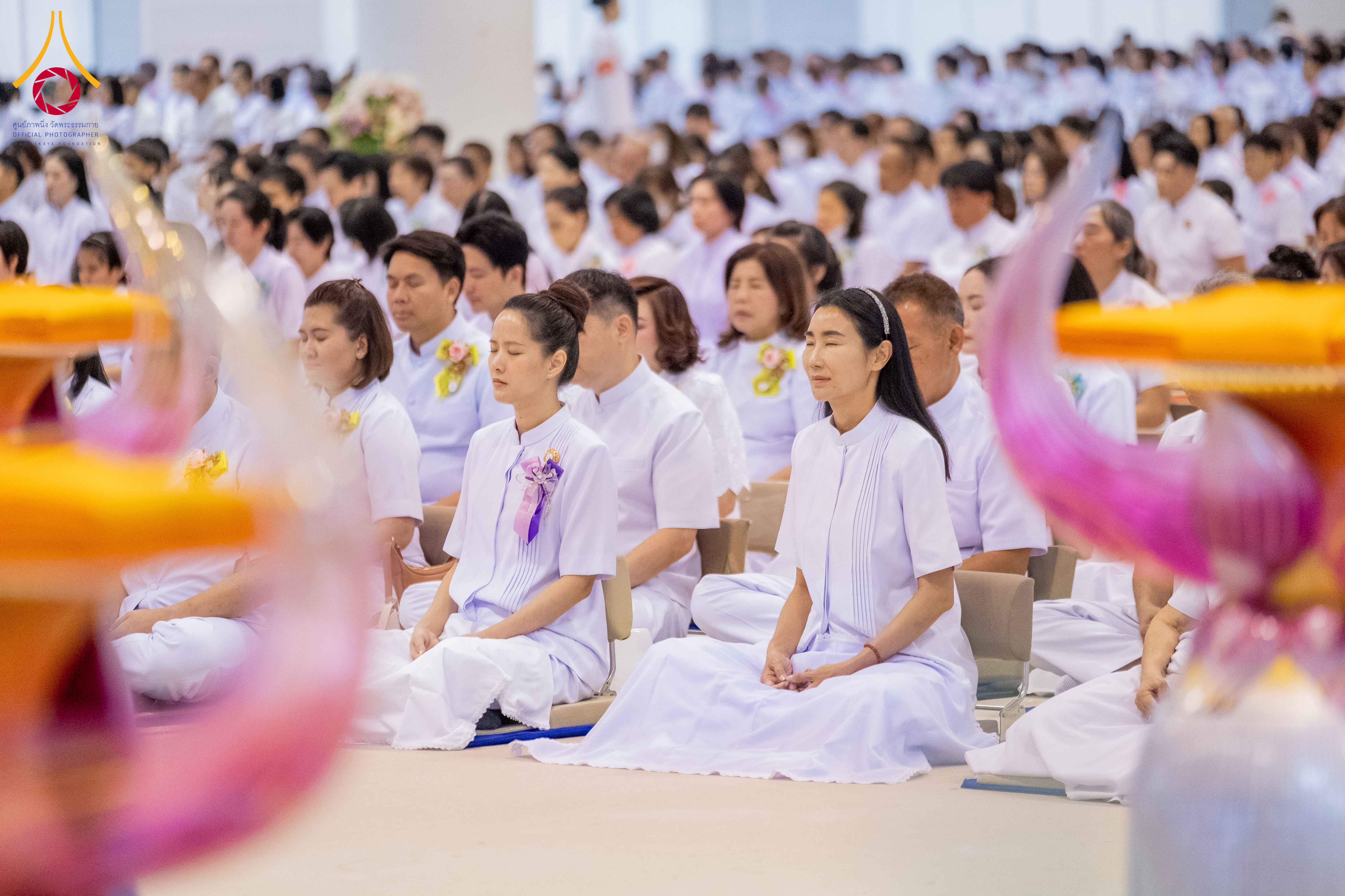วัดพระธรรมกาย จัดพิธีบูชาข้าวพระ-พิธีทอดผ้าป่าสมทบถวายมหาสังฆทาน 40,000 กว่าวัดทั่วไทย