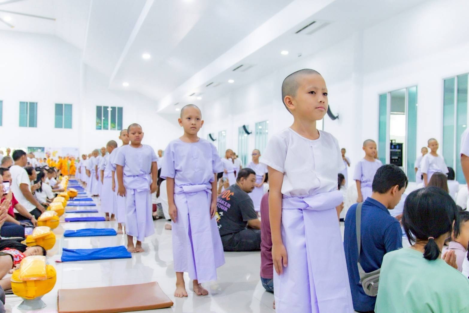 ศูนย์อบรมเยาวชนลาดหลุมแก้ว จัดพิธีบรรพชาสามเณร