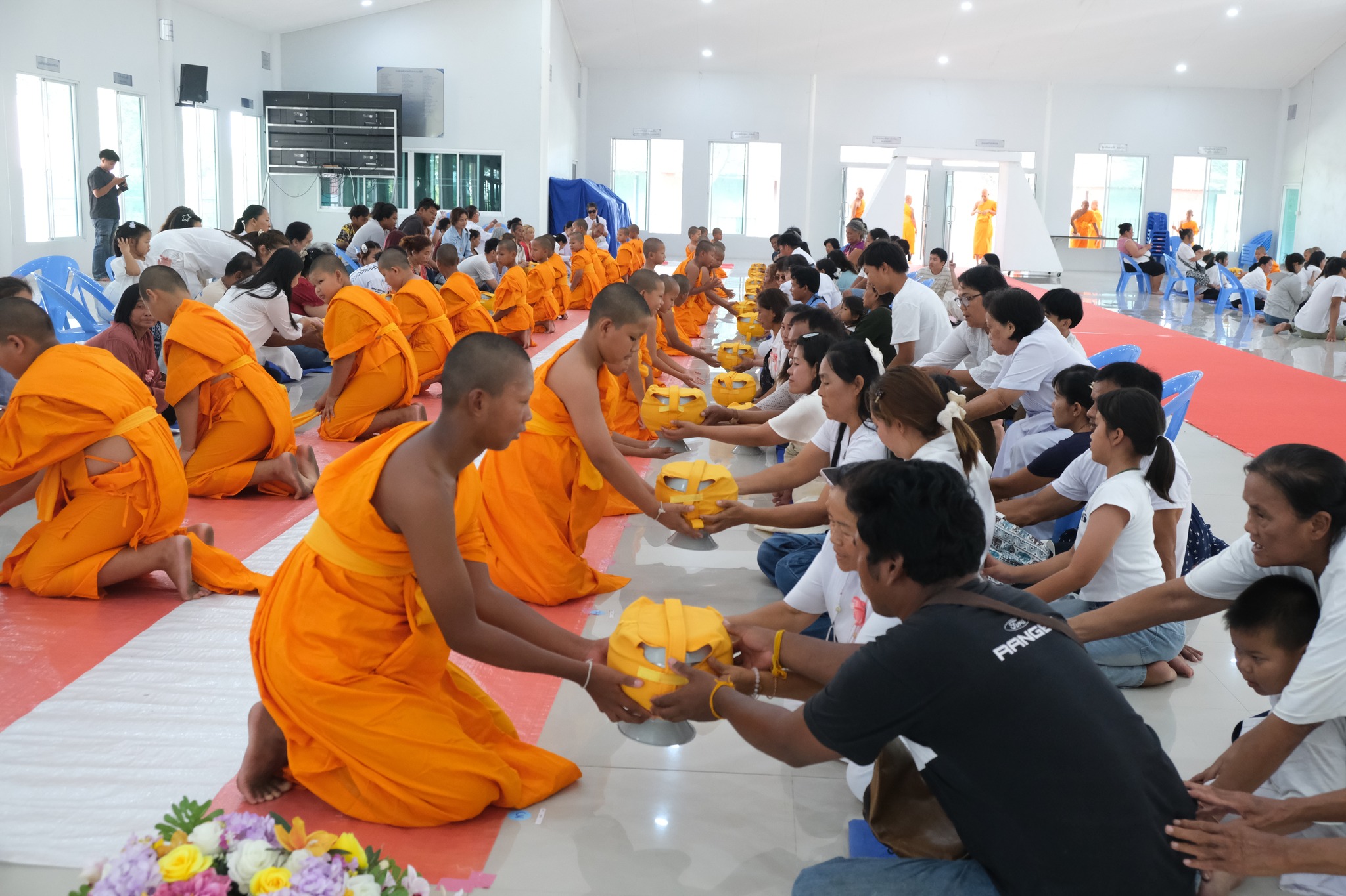 ศูนย์อบรมเยาวชนนครปฐม จัดพิธีบรรพชาสามเณร