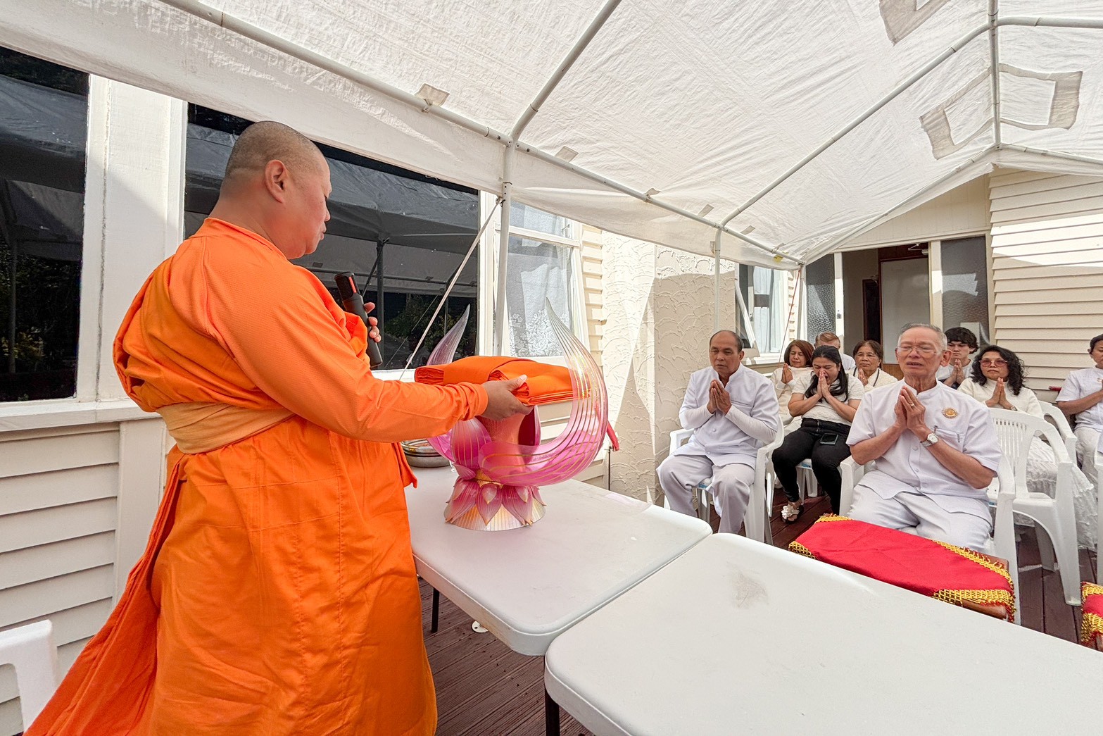 วัดพระธรรมกายเวลลิงตัน จัดงานบุญบูชาข้าวพระ