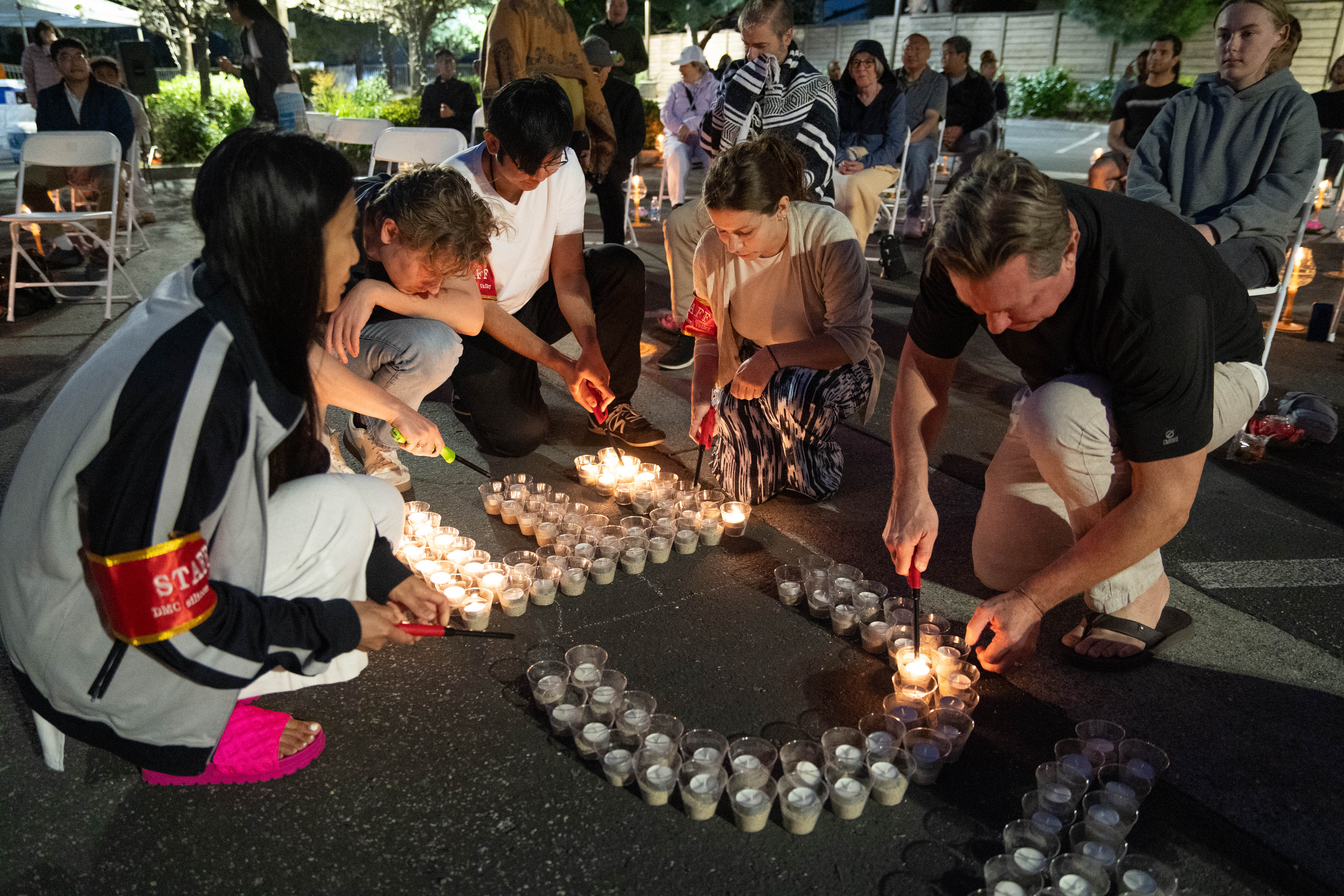 วัดพระธรรมกายซิลิคอลวัลเลย์ จัดกิจกรรม candlelight meditation and vigil