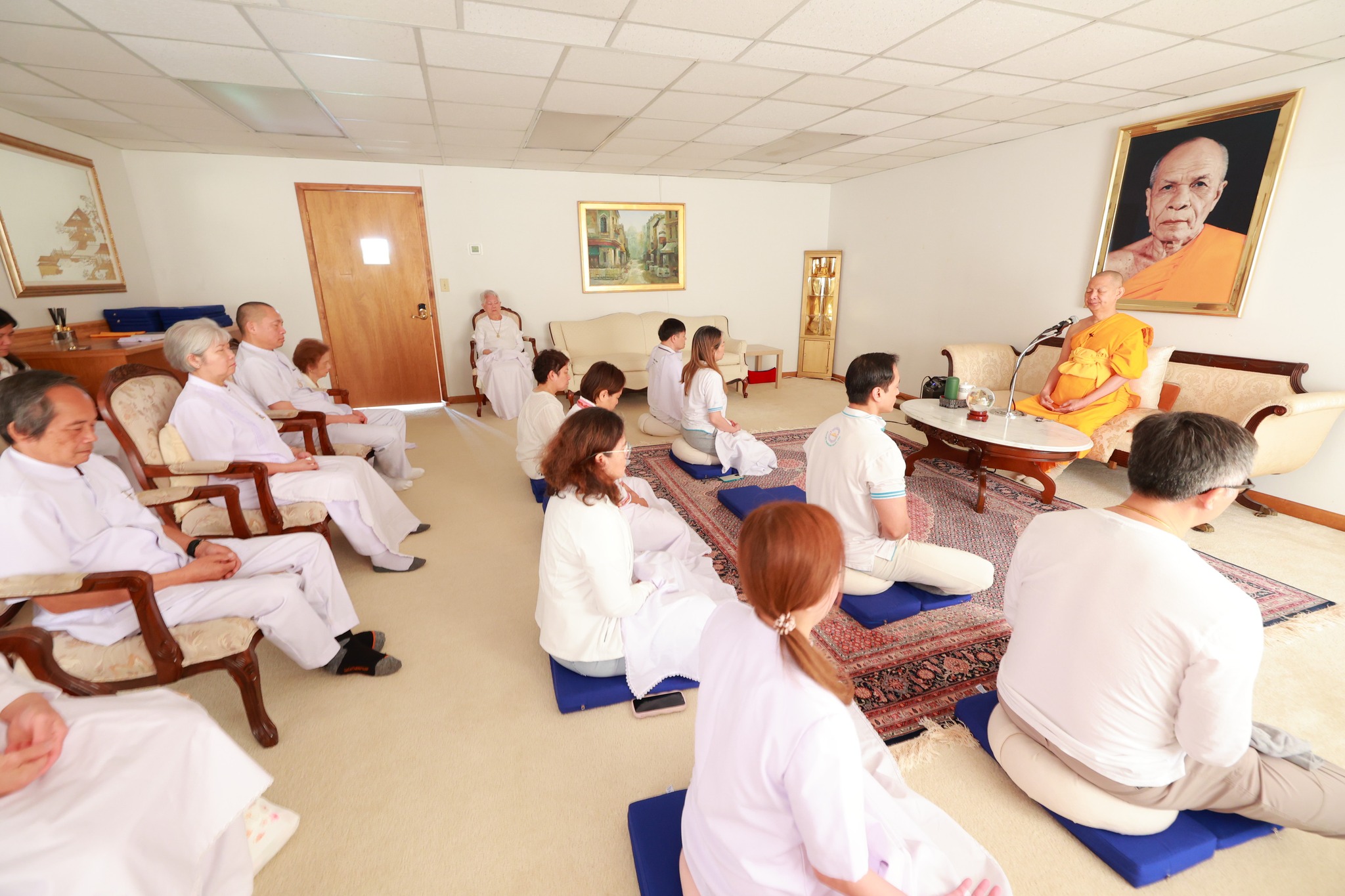 วัดพระธรรมกายจอร์เจีย จัดโครงการปฏิบัติธรรมพิเศษ “ดอกไม้บาน”