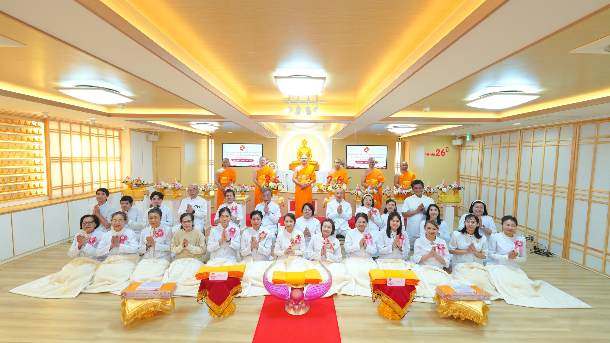 วัดพระธรรมกายโอซาก้า จัดงานบุญบูชาข้าวพระ