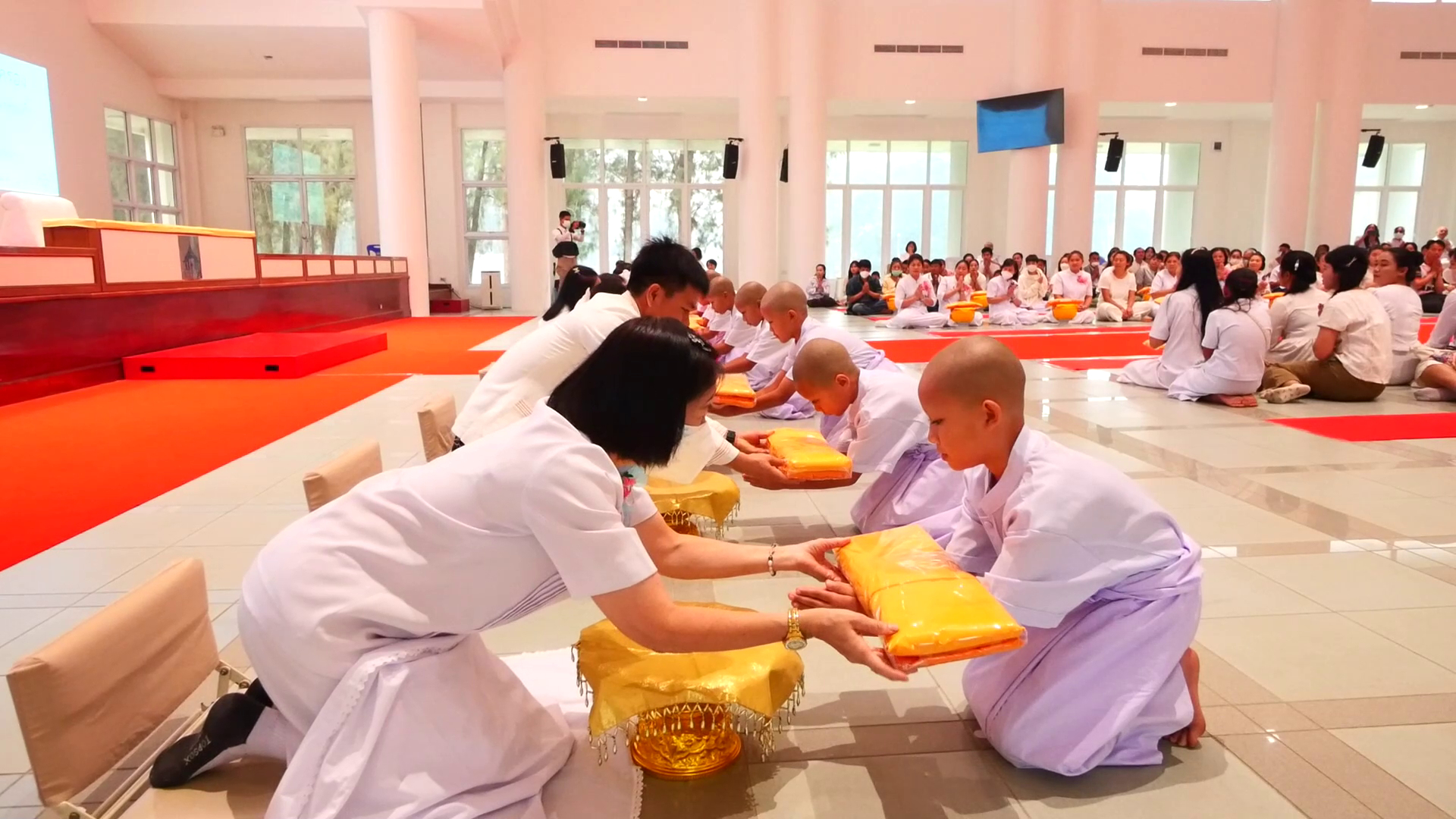 ธุดงคสถานล้านนา จัดพิธีบรรพชาโครงการบรรพชาสามเณรฟื้นฟูพระพุทธศาสนาทั่วไทย