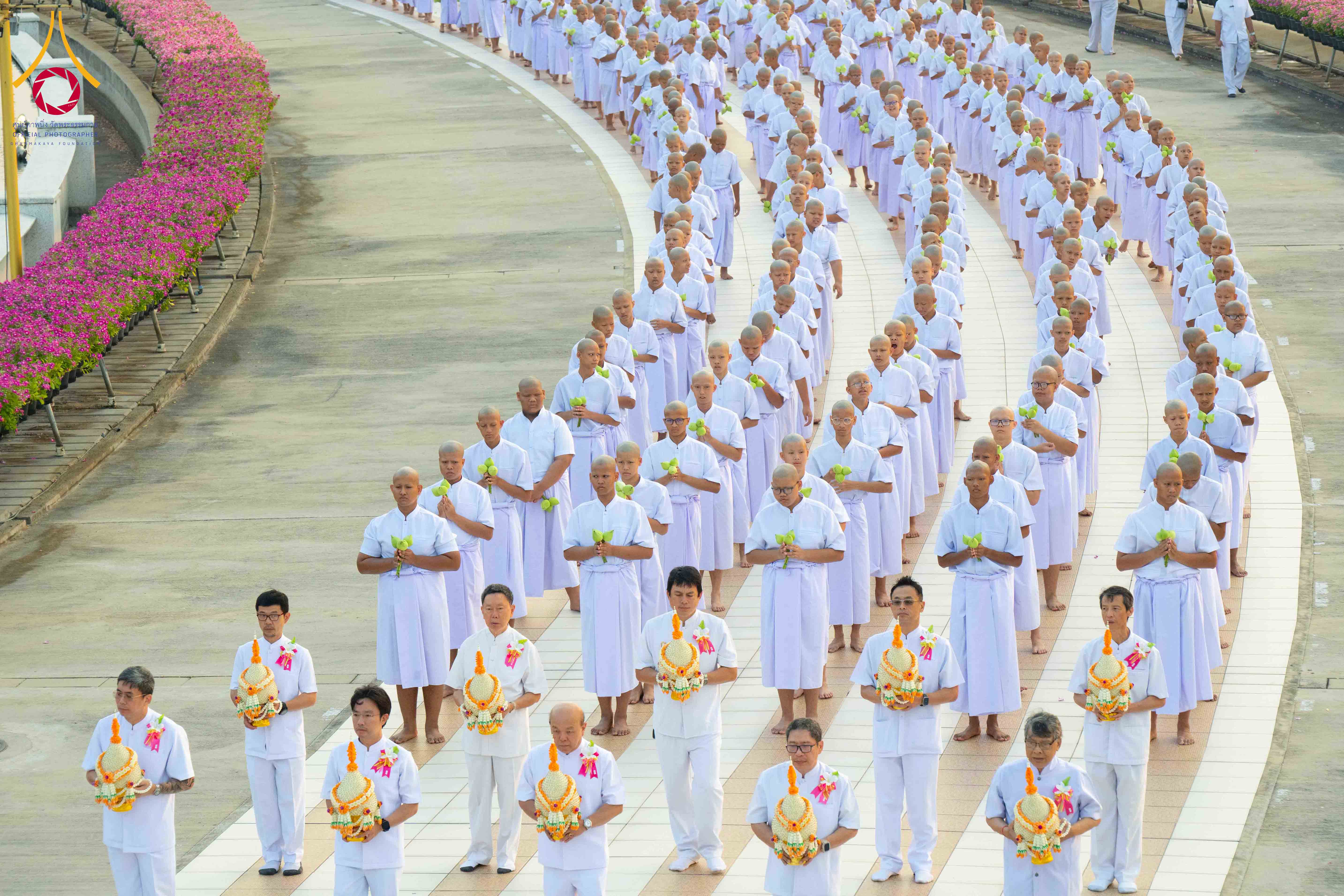 วัดพระธรรมกาย จัดพิธีบรรพชาสามเณรภาคฤดูร้อน ประจำปี 2569