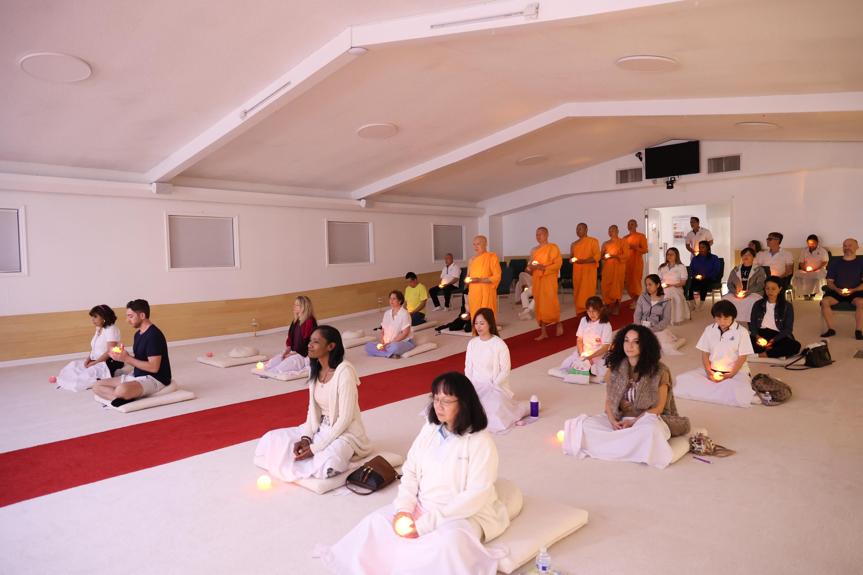 วัดพระธรรมกายจอร์เจีย จัดปฏิบัติธรรม FULL MOON MEDITATION DAY