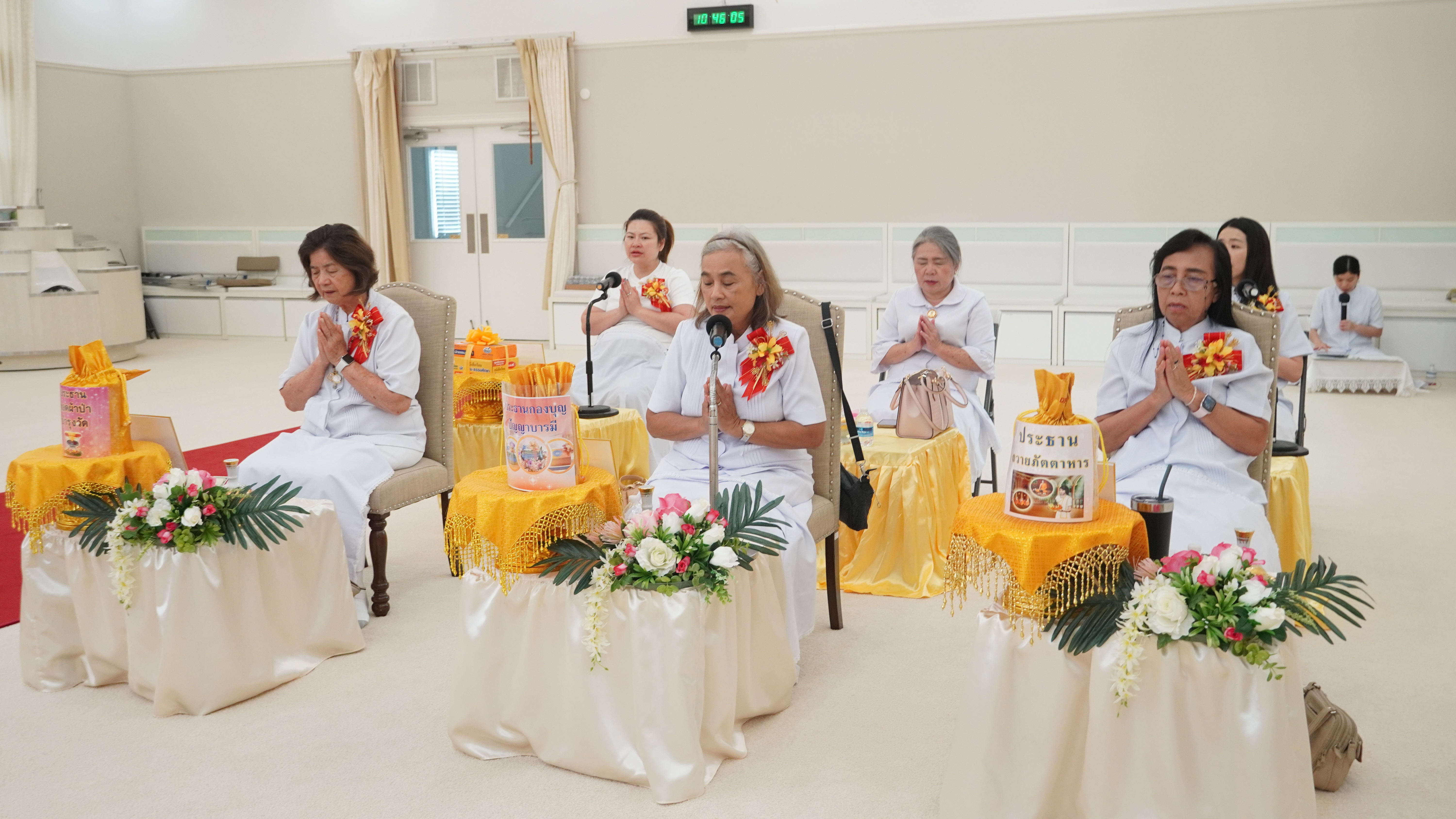 วัดพระธรรมกายฟลอริดา จัดพิธีทอดผ้าป่าบำรุงวัด