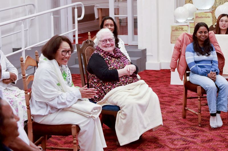 ชาวนิวซีแลนด์สนใจนั่งสมาธิ ร่วมปฏิบัติธรรมที่วัดพระธรรมกายดะนีดิน