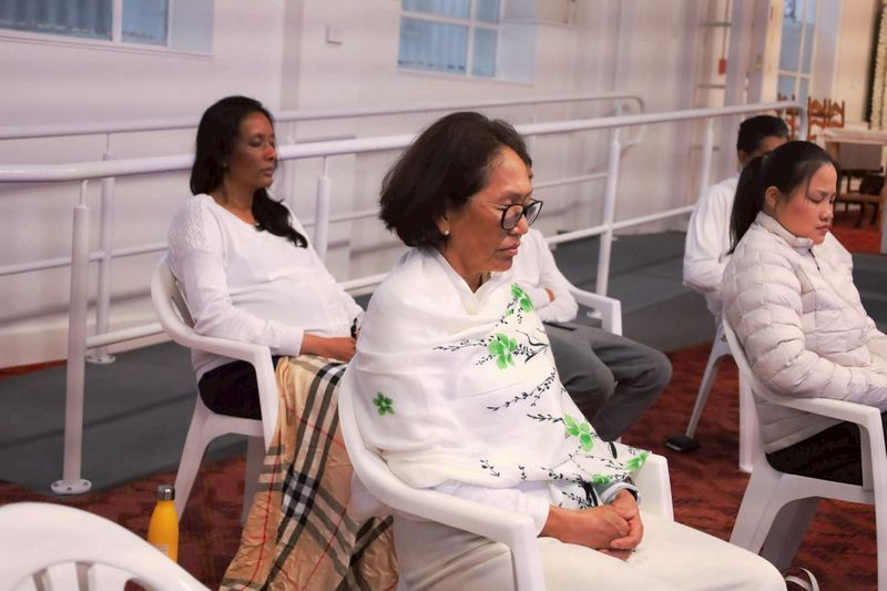 ชาวนิวซีแลนด์สนใจนั่งสมาธิ ร่วมปฏิบัติธรรมที่วัดพระธรรมกายดะนีดิน