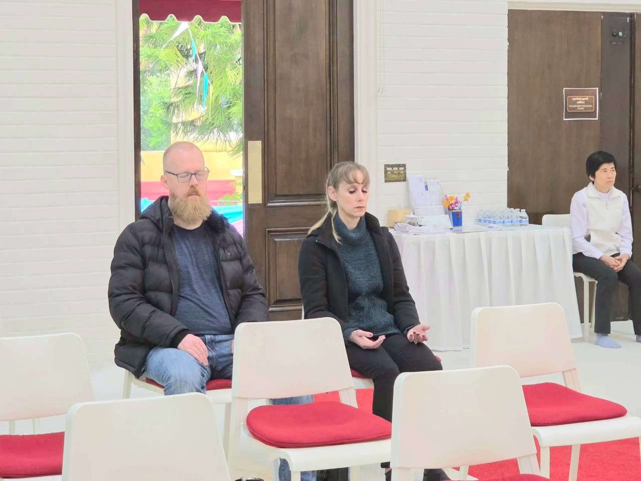 วัดพระธรรมกายแคลิฟอร์เนีย จัดกิจกรรมฝึกสมาธิให้กับชาวท้องถิ่น