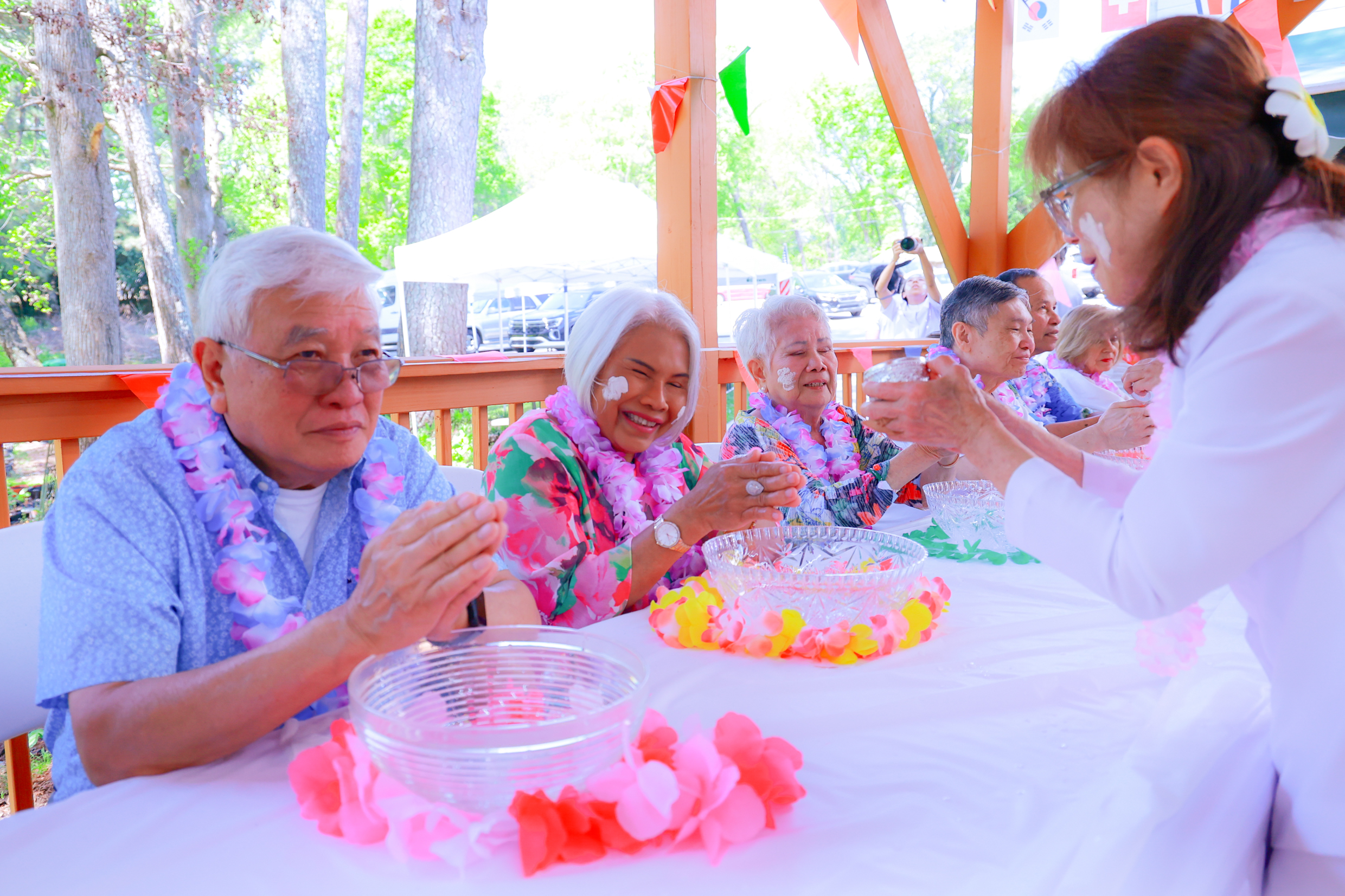 วัดพระธรรมกายจอร์เจีย จัดงานบุญวันสงกรานต์