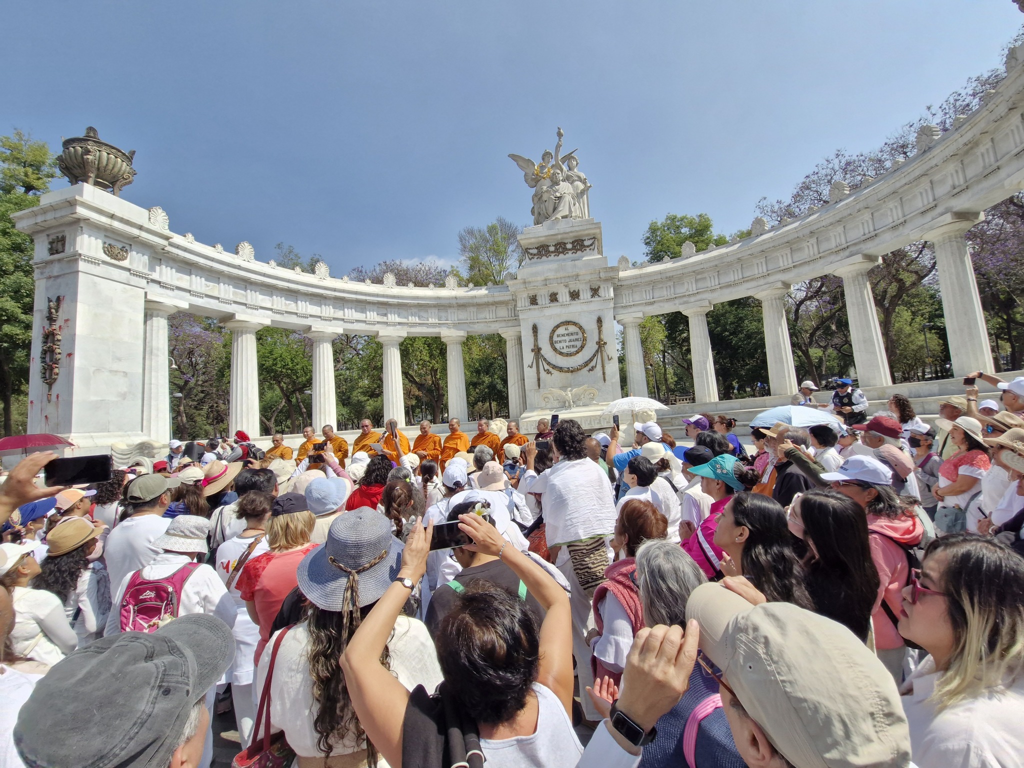 คณะพระธรรมทูตไทย จัดกิจกรรมเดินเพื่อสันติภาพ ครั้งแรกในกรุงเม็กซิโก