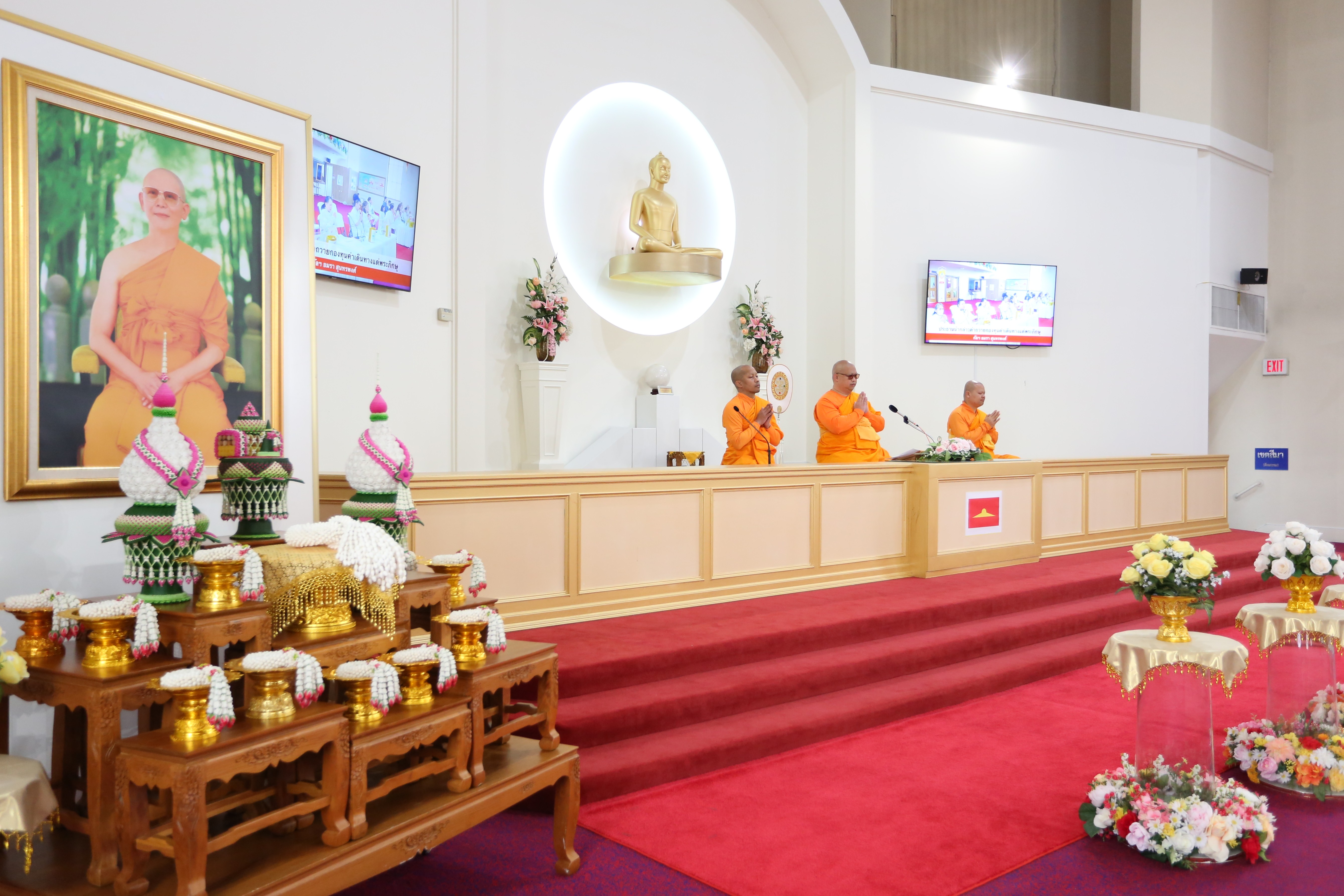 วัดพระธรรมกายออเรกอน จัดพิธีมุทิตาอายุวัฒนมงคล 82 ปี หลวงพ่อธัมมชโย