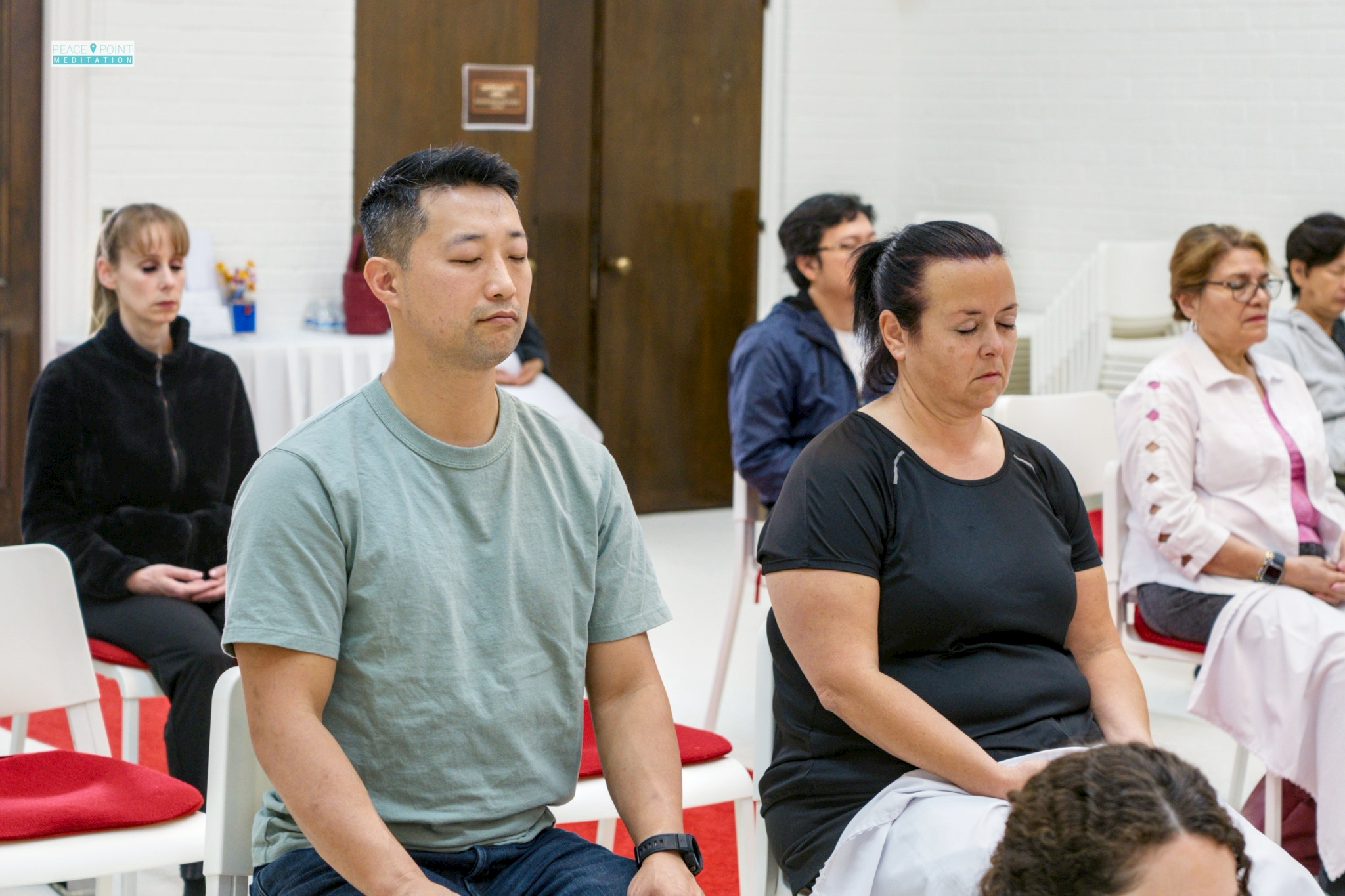 วัดพระธรรมกายแคลิฟอร์เนีย จัดกิจกรรมฝึกสมาธิให้กับชาวท้องถิ่น