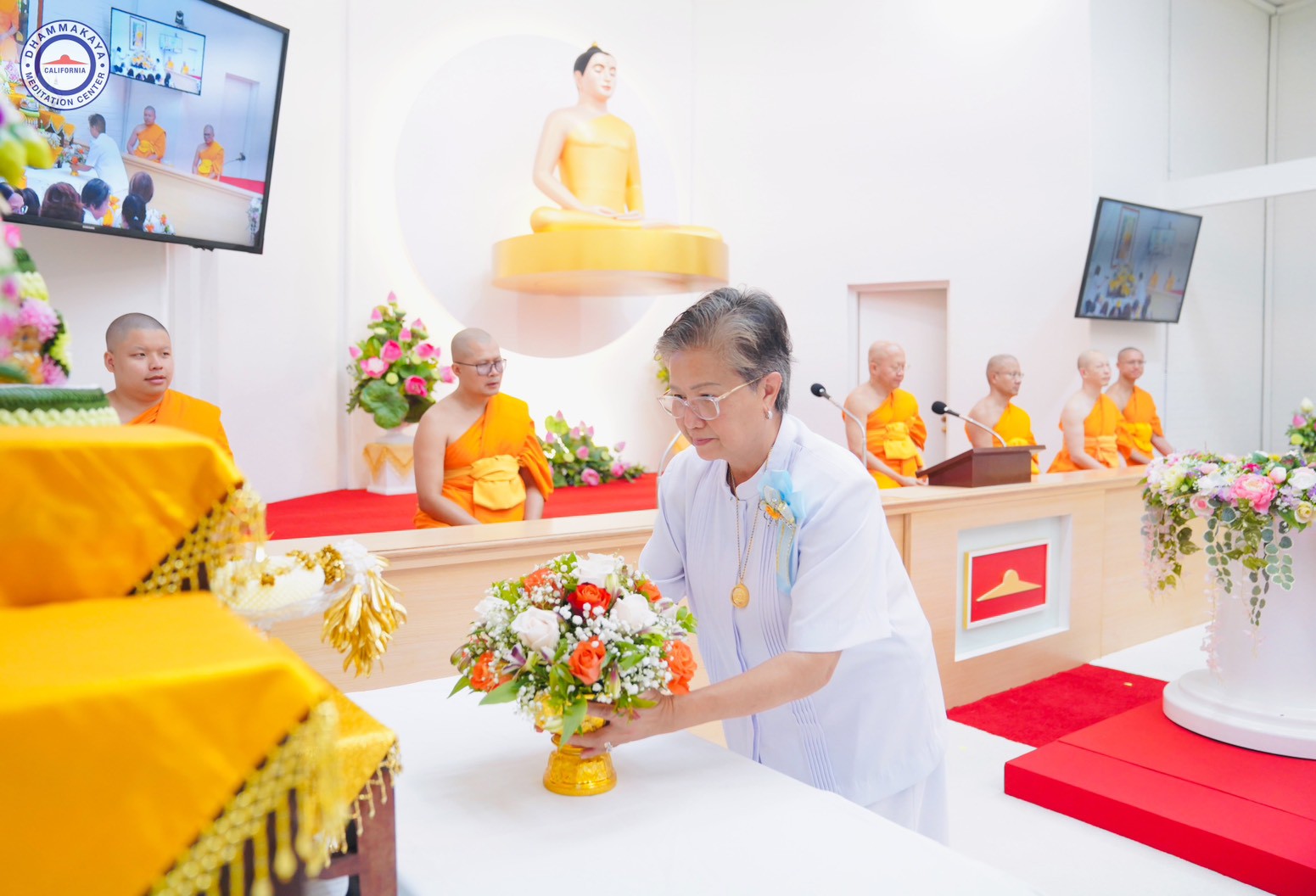 วัดพระธรรมกายแคลิฟอร์เนีย จัดพิธีทอดผ้าป่า เนื่องในวันคุ้มครองโลก