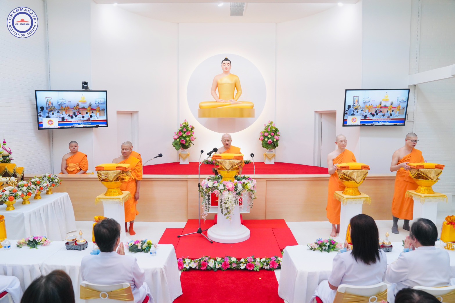วัดพระธรรมกายแคลิฟอร์เนีย จัดพิธีทอดผ้าป่า เนื่องในวันคุ้มครองโลก