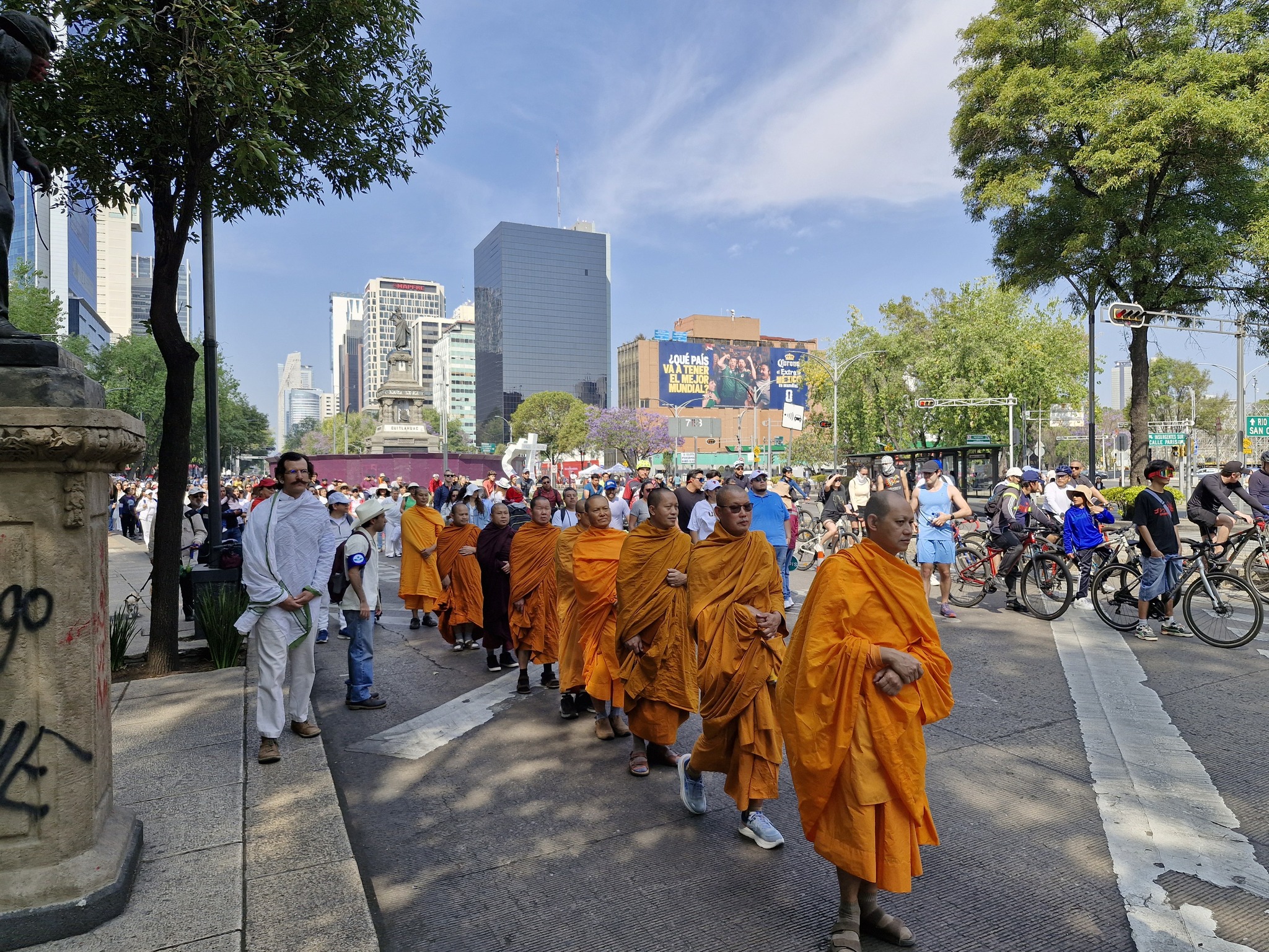 The First Pilgrimage of Thai Monks in Mexico