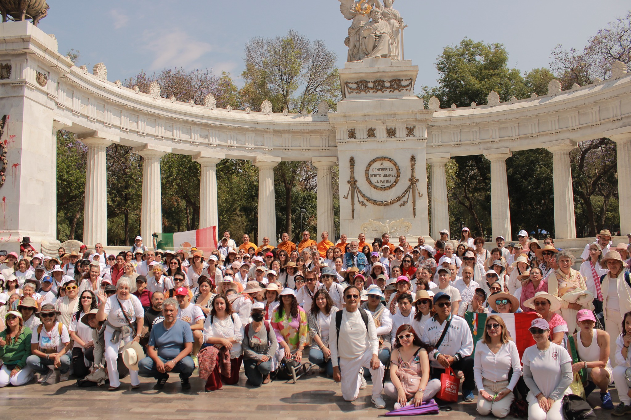 The First Pilgrimage of Thai Monks in Mexico
