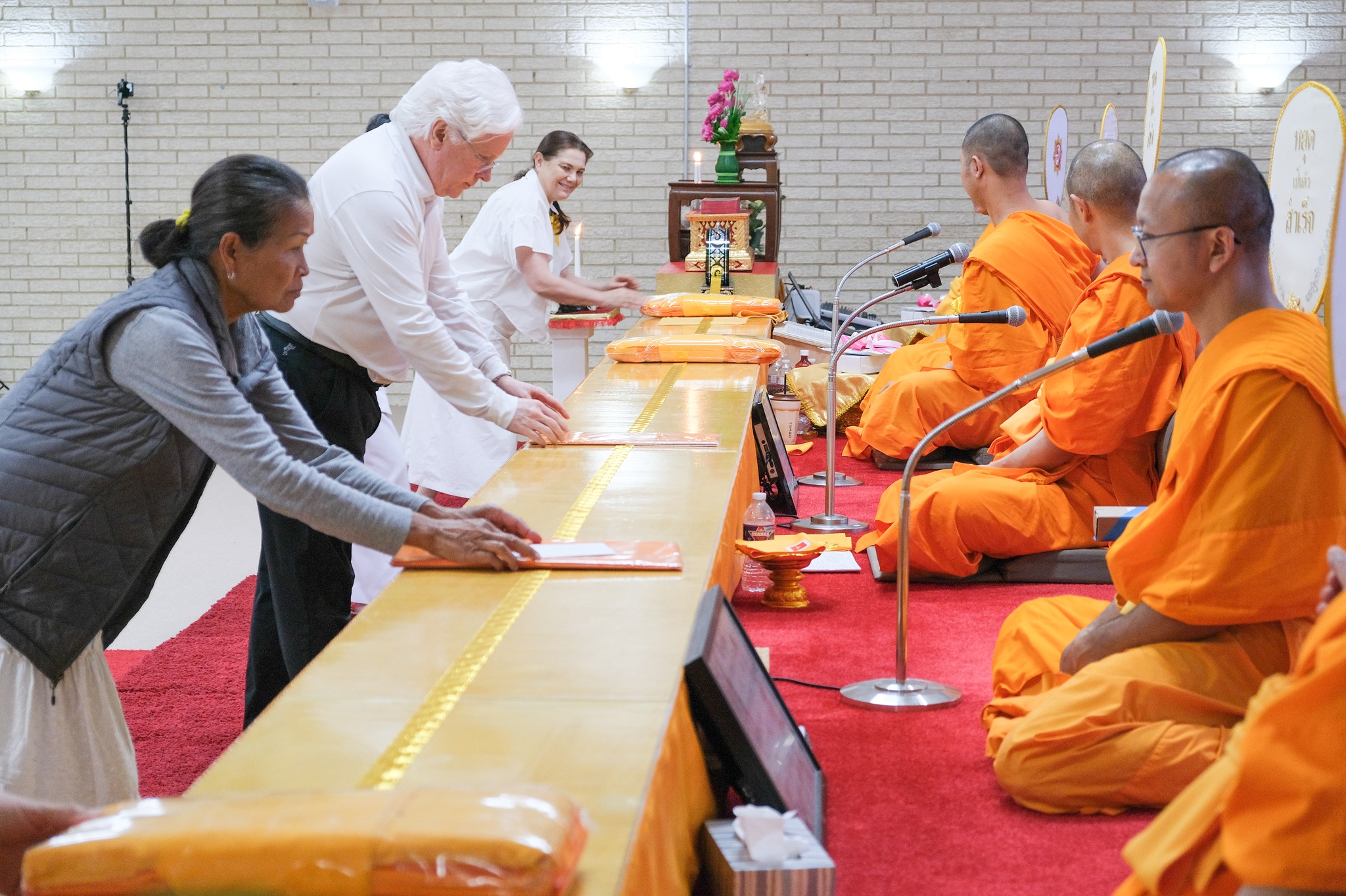 วัดพระธรรมกายเท็กซัส จัดกิจกรรมงานบุญวันอาทิตย์