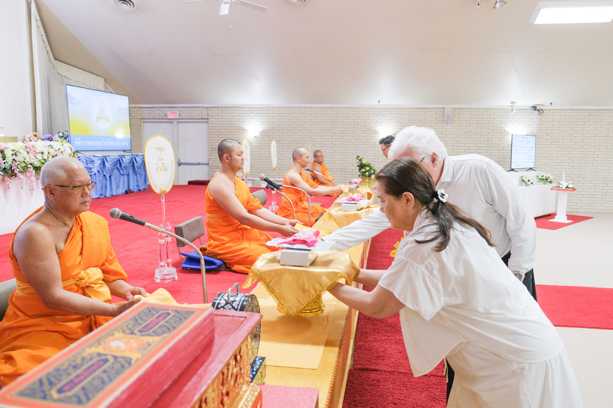 วัดพระธรรมกายเท็กซัส จัดกิจกรรมงานบุญวันอาทิตย์