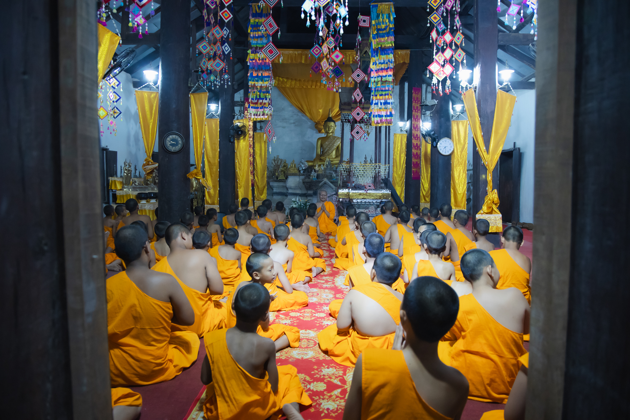 สามเณรภาคฤดูร้อน ศูนย์ปฏิบัติธรรมแก้วเมืองเลย ร่วมเดินธุดงค์จากใจกลางเมือง ด่านซ้ายมุ่งสู่บ้านนาดี