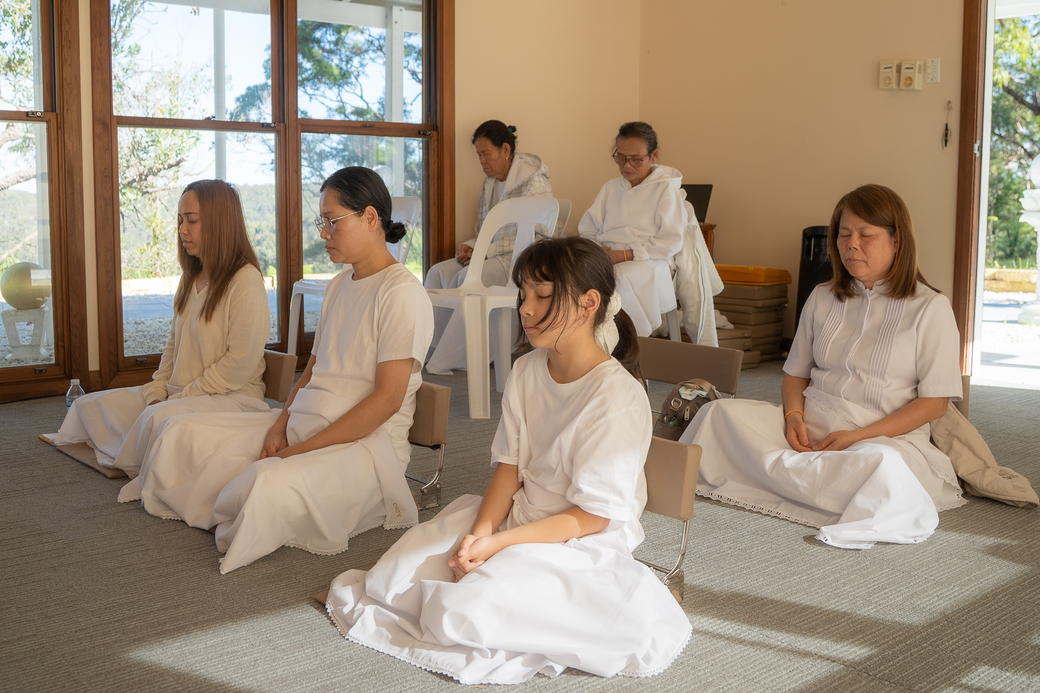 วัดพระธรรมกายนครซิดนีย์ จัดปฏิบัติธรรมโครงการกลั่นใจให้เป็นสุข