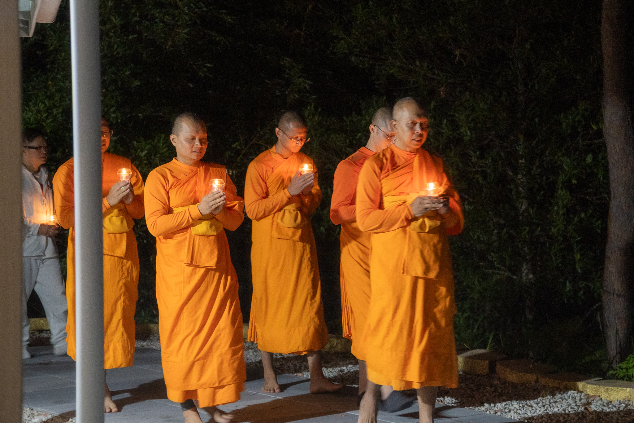 วัดพระธรรมกายนครซิดนีย์ จัดปฏิบัติธรรมโครงการกลั่นใจให้เป็นสุข