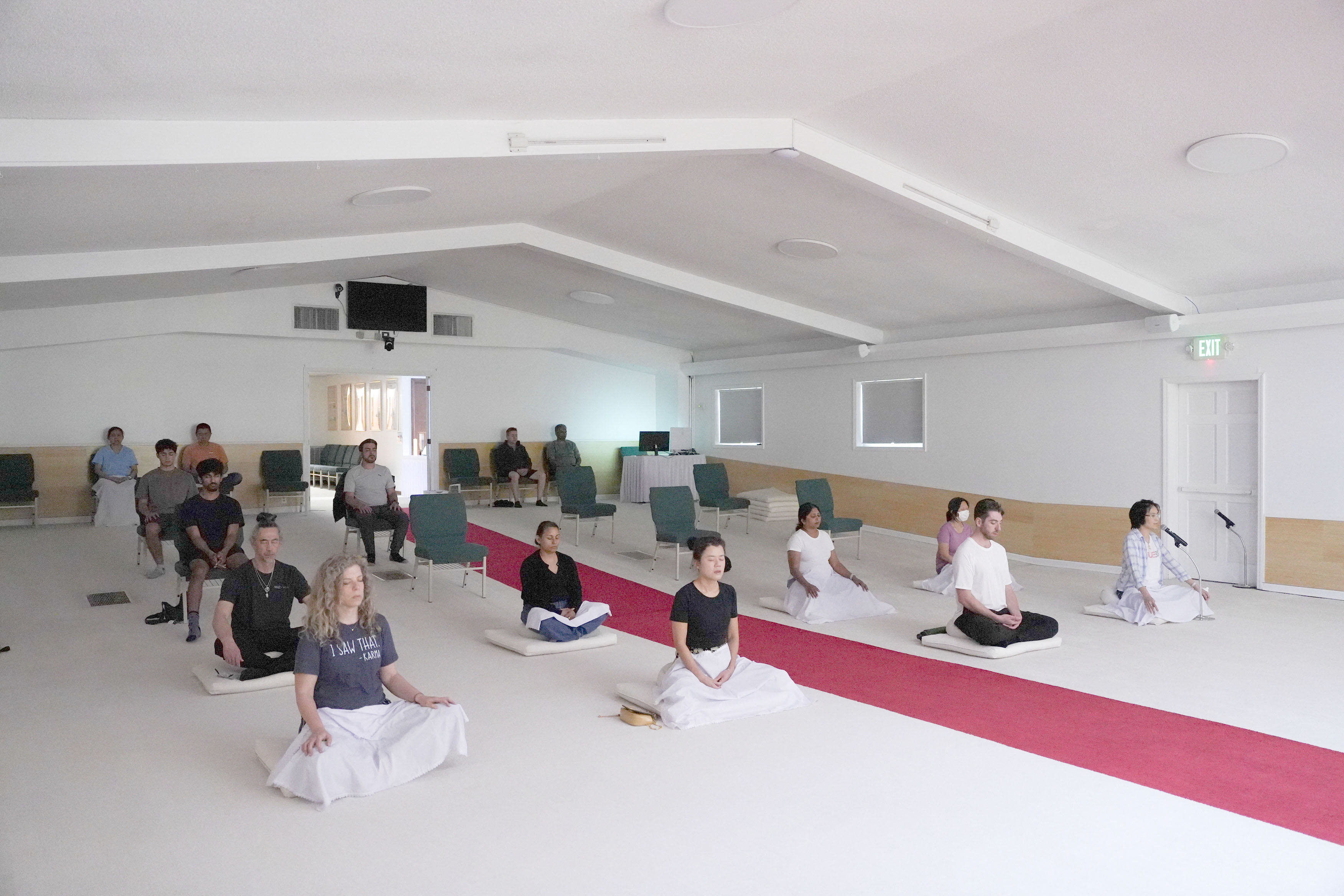 วัดพระธรรมกายจอร์เจีย จัดกิจกรรม Peaceful Friday Meditation