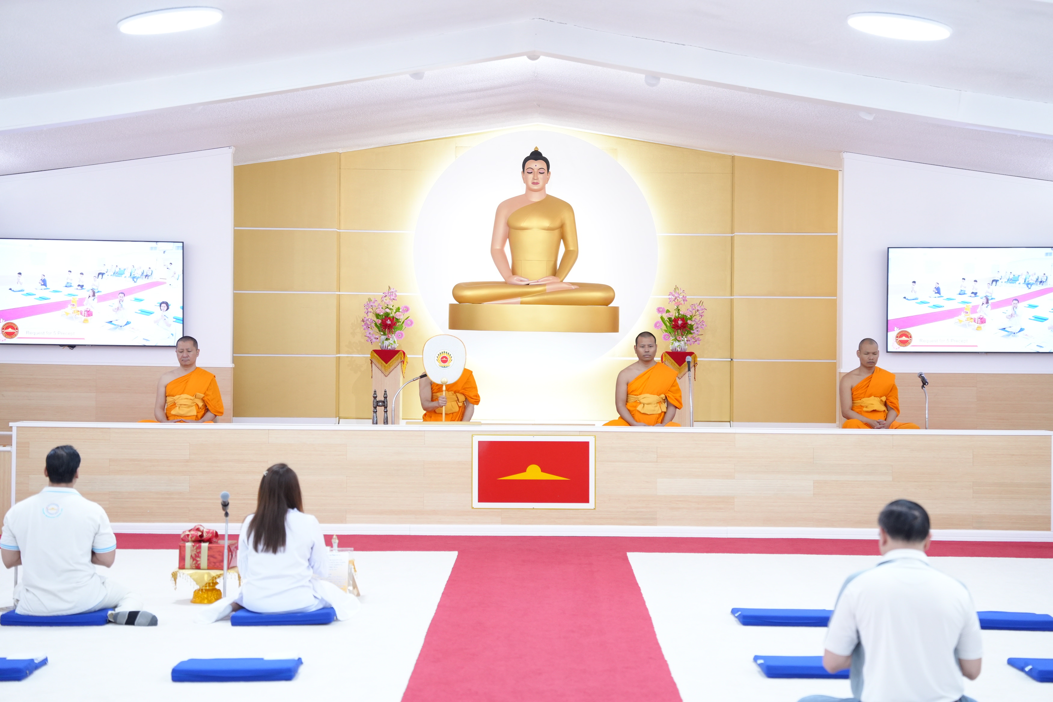 วัดพระธรรมกายจอร์เจีย จัดงานบุญวันอาทิตย์