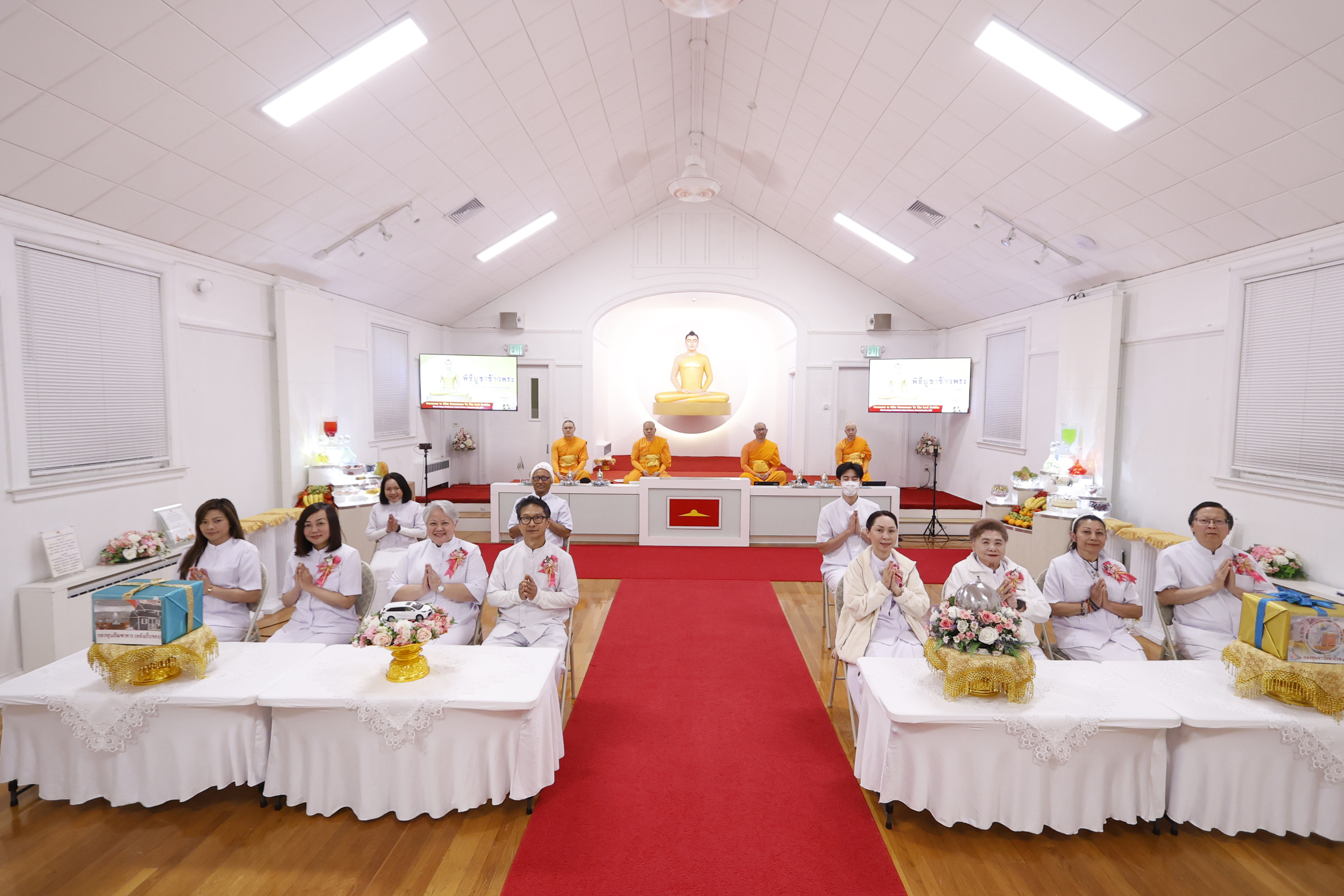 วัดพระธรรมกายบอสตัน จัดงานบุญบูชาข้าวพระ