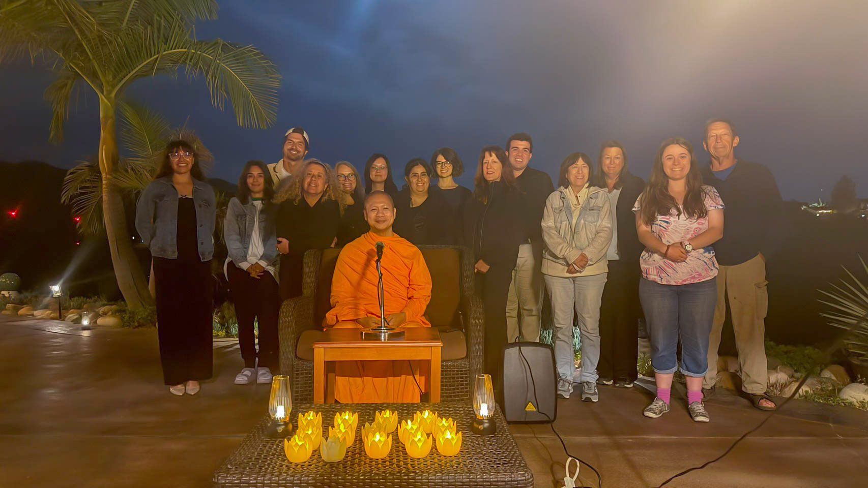 วัดภาวนาซานดิเอโก จัดโครงการ Moonlight Meditation