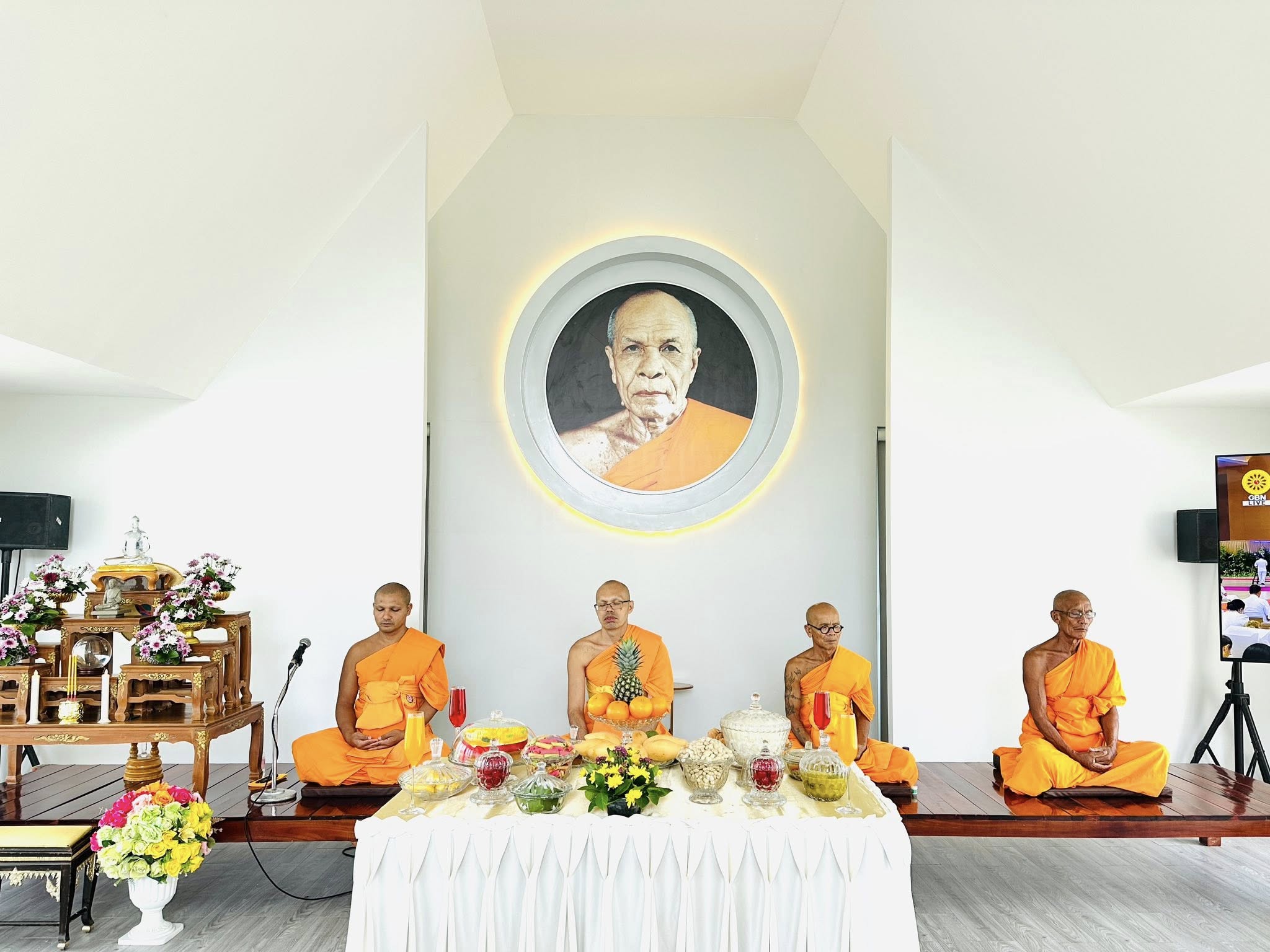 ศูนย์ปฏิบัติธรรมนานาชาติสะเดา จัดงานบุญบูชาข้าวพระ