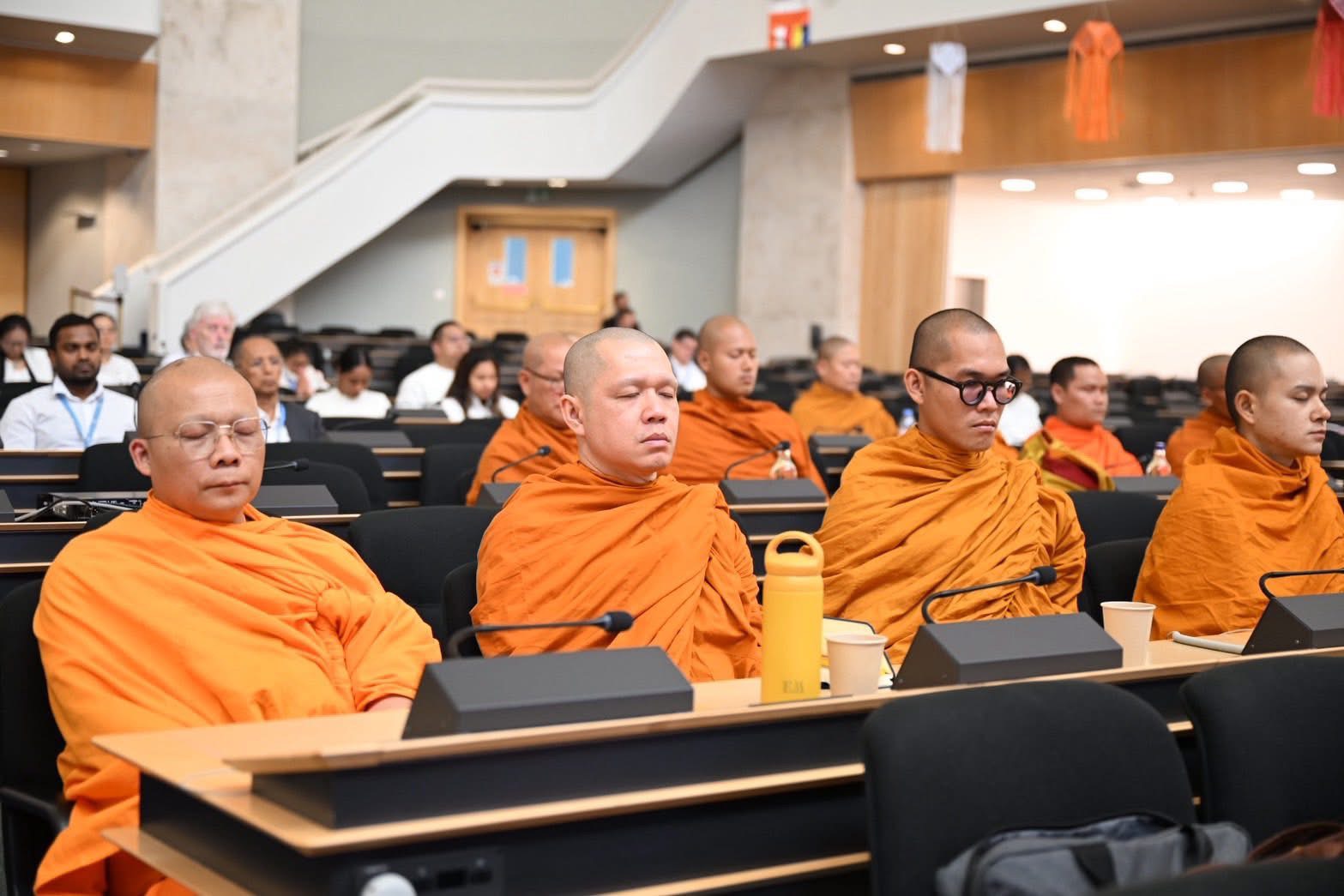 สหภาพพระธรรมทูตไทยในยุโรปนำ ประดิษฐานคัมภีร์พุทธศาสนา ฉลองวิสาขบูชาโลก ณ องค์การสหประชาชาติ นครเจนีวา