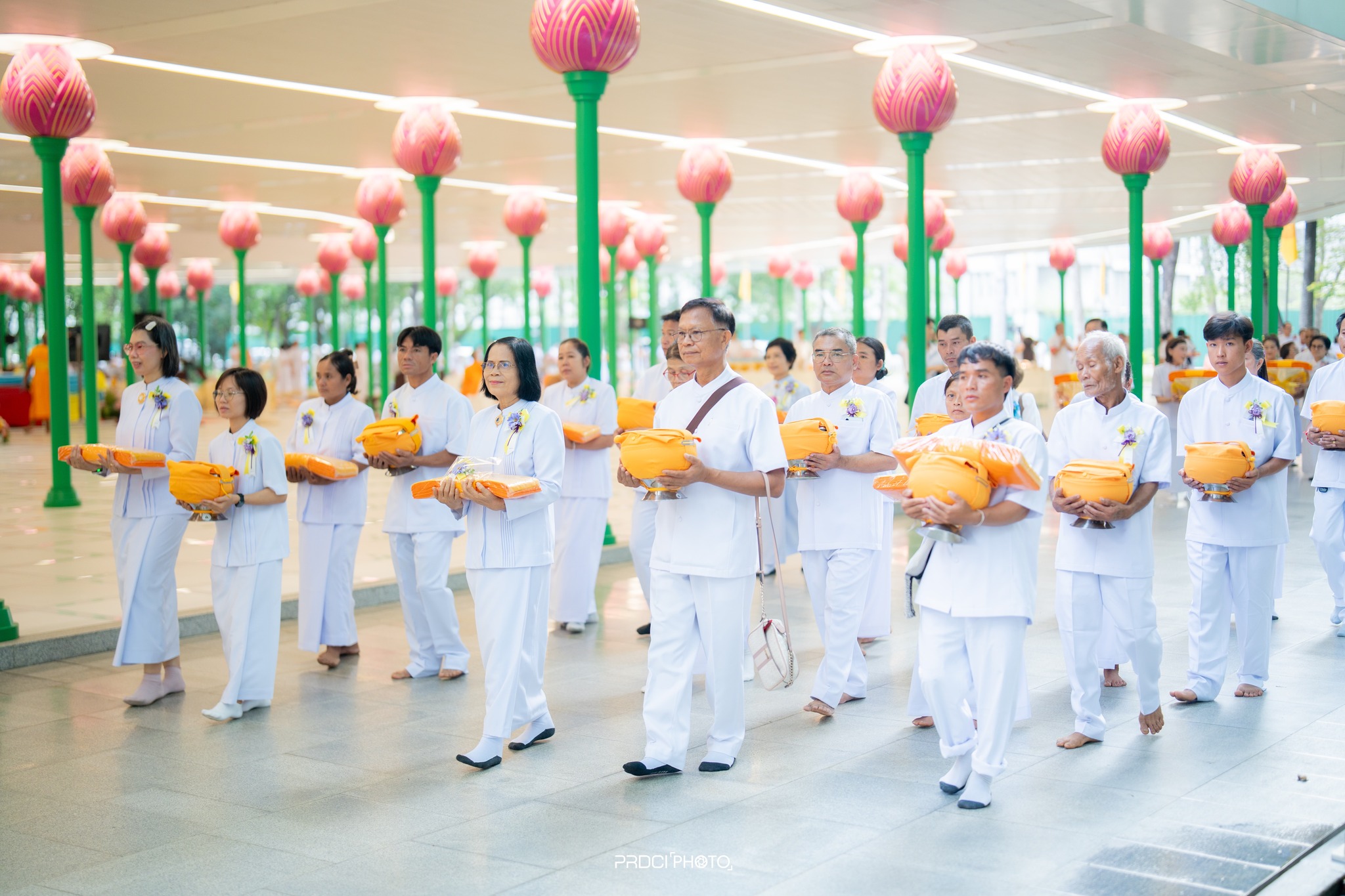 พิธีอุปสมบทสามเณรเตรียม DCI รุ่นที่ 23 ณ อุโบสถพระไตรปิฎก วัดพระธรรมกาย